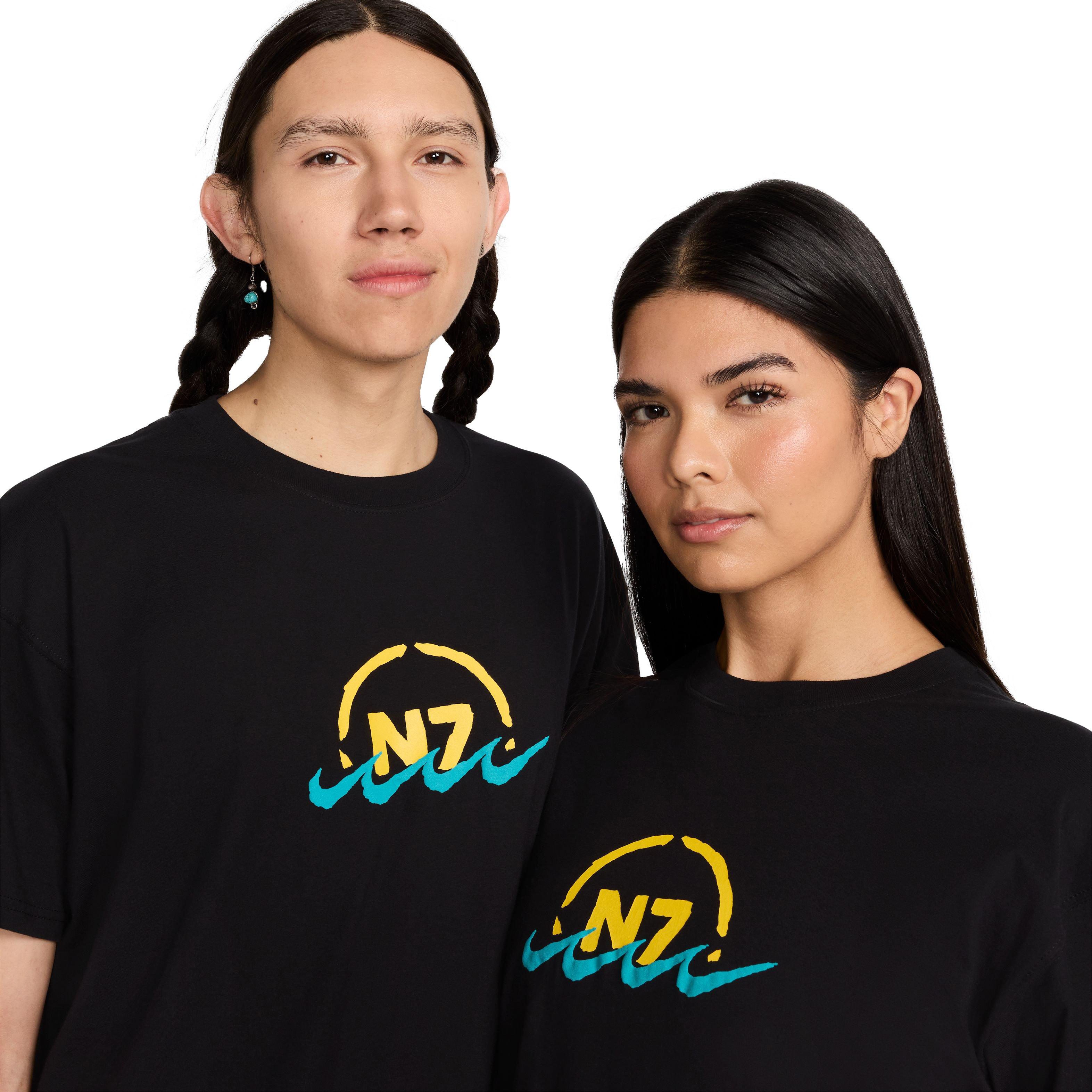 Nike Men's N7 Max90 Tee - BLACK Thumbnail View 3