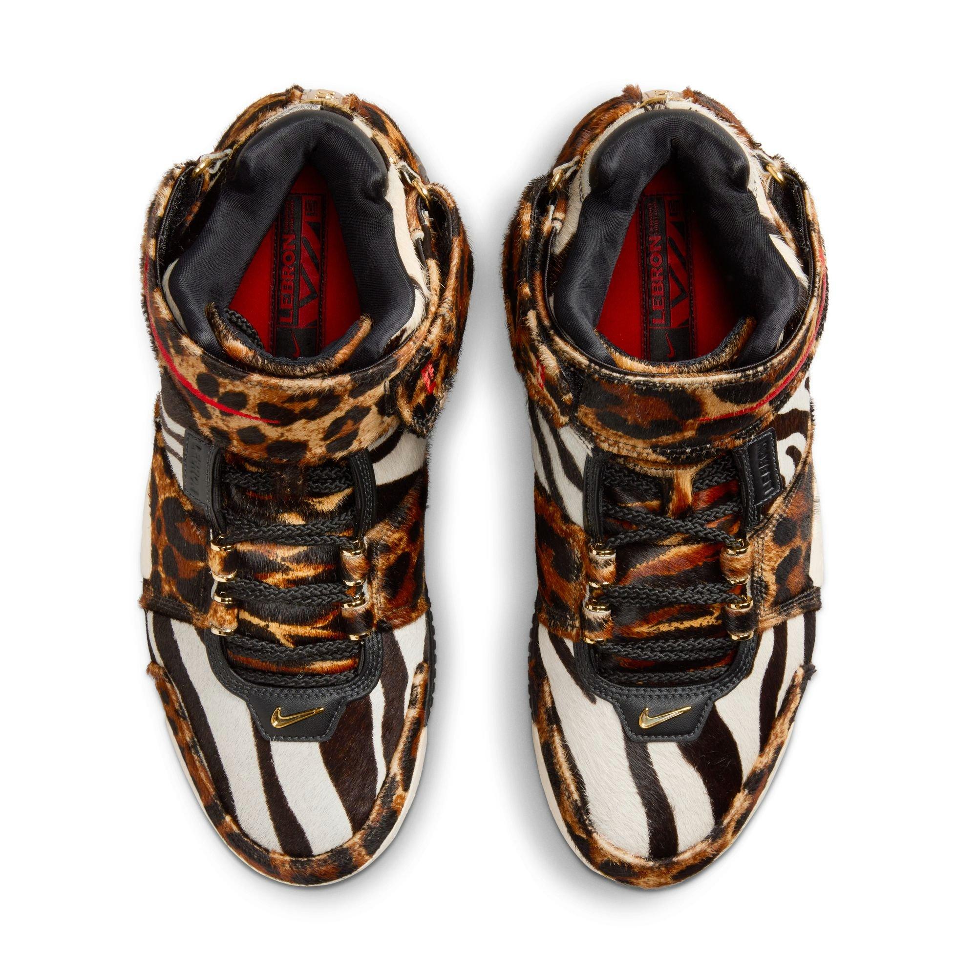 Nike Zoom LeBron 2 LX "Beast" Men's Basketball Shoe - MAPLE/UNIVERSITY RED/BLACK Thumbnail View 12