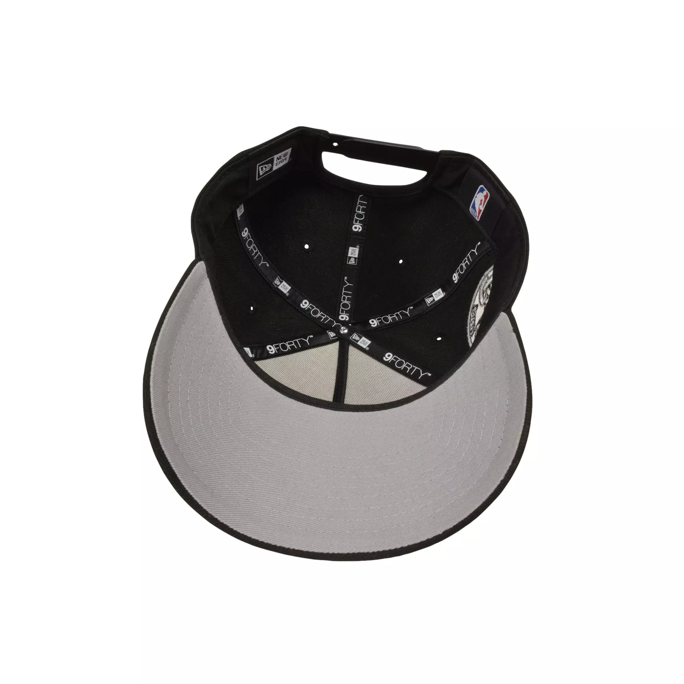 New Era Chicago Bulls 9FORTY Team Snapback-Black/Cream - CREAM