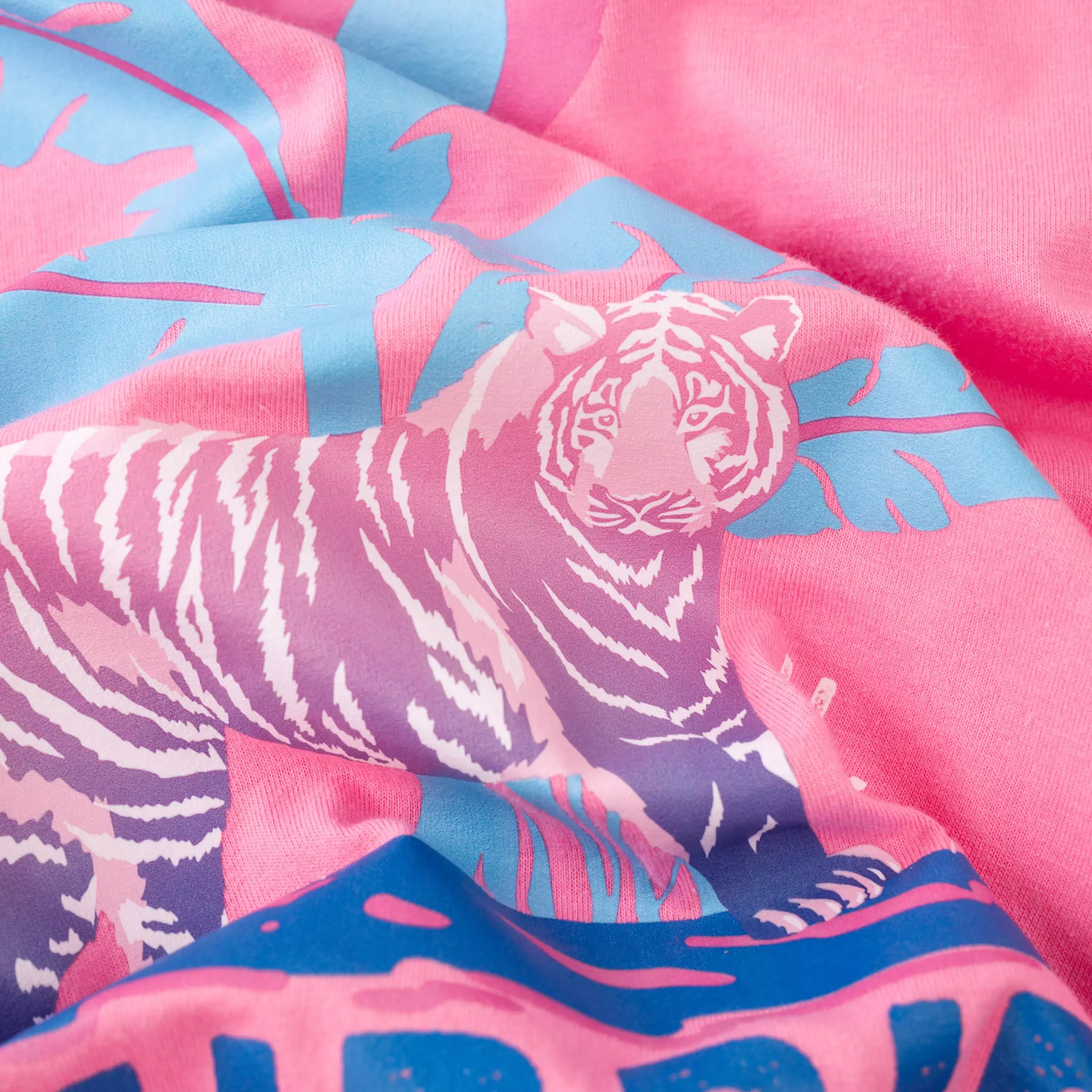 Chubbies Men's Hydrofoil Tiger Tee - PINK