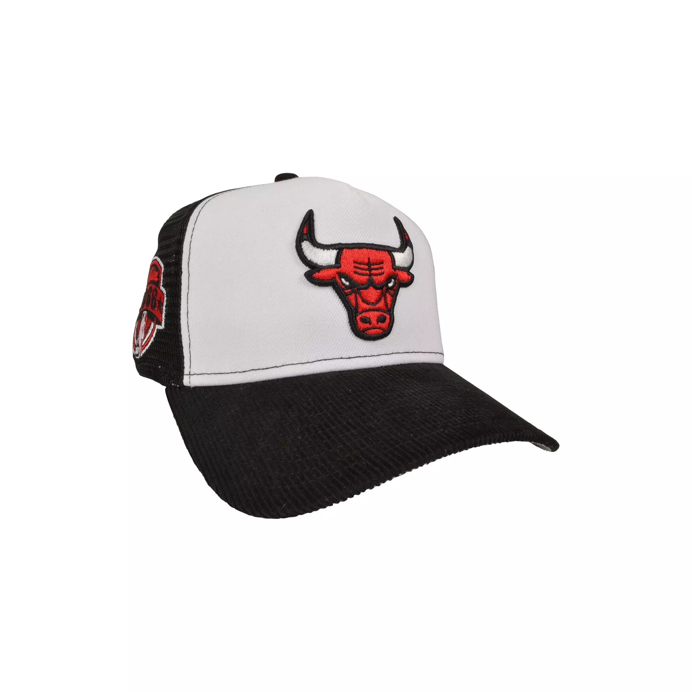 New Era Chicago Bulls 9FORTY Established '66 Mesh Snapback-Black/White