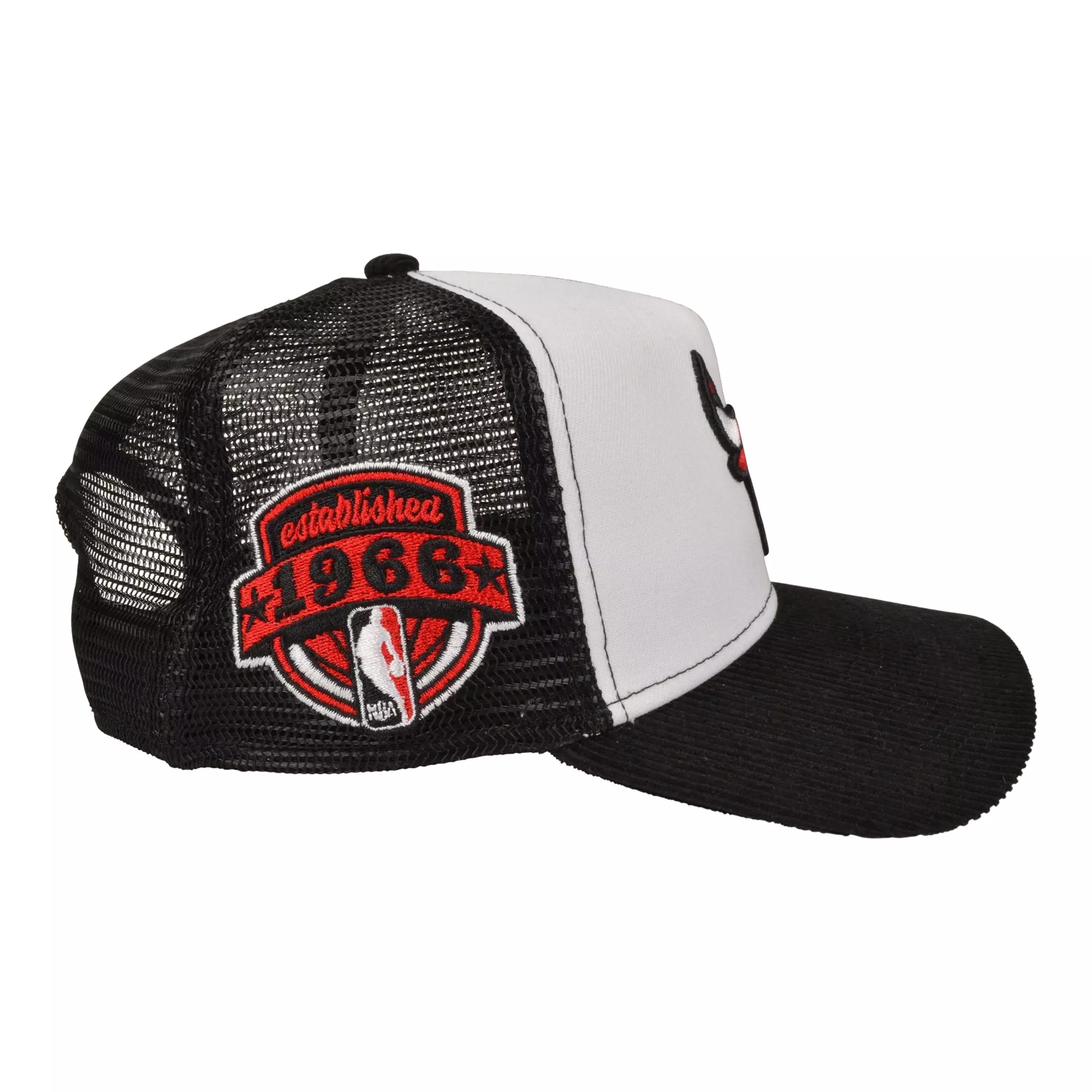 New Era Chicago Bulls 9FORTY Established '66 Mesh Snapback-Black/White