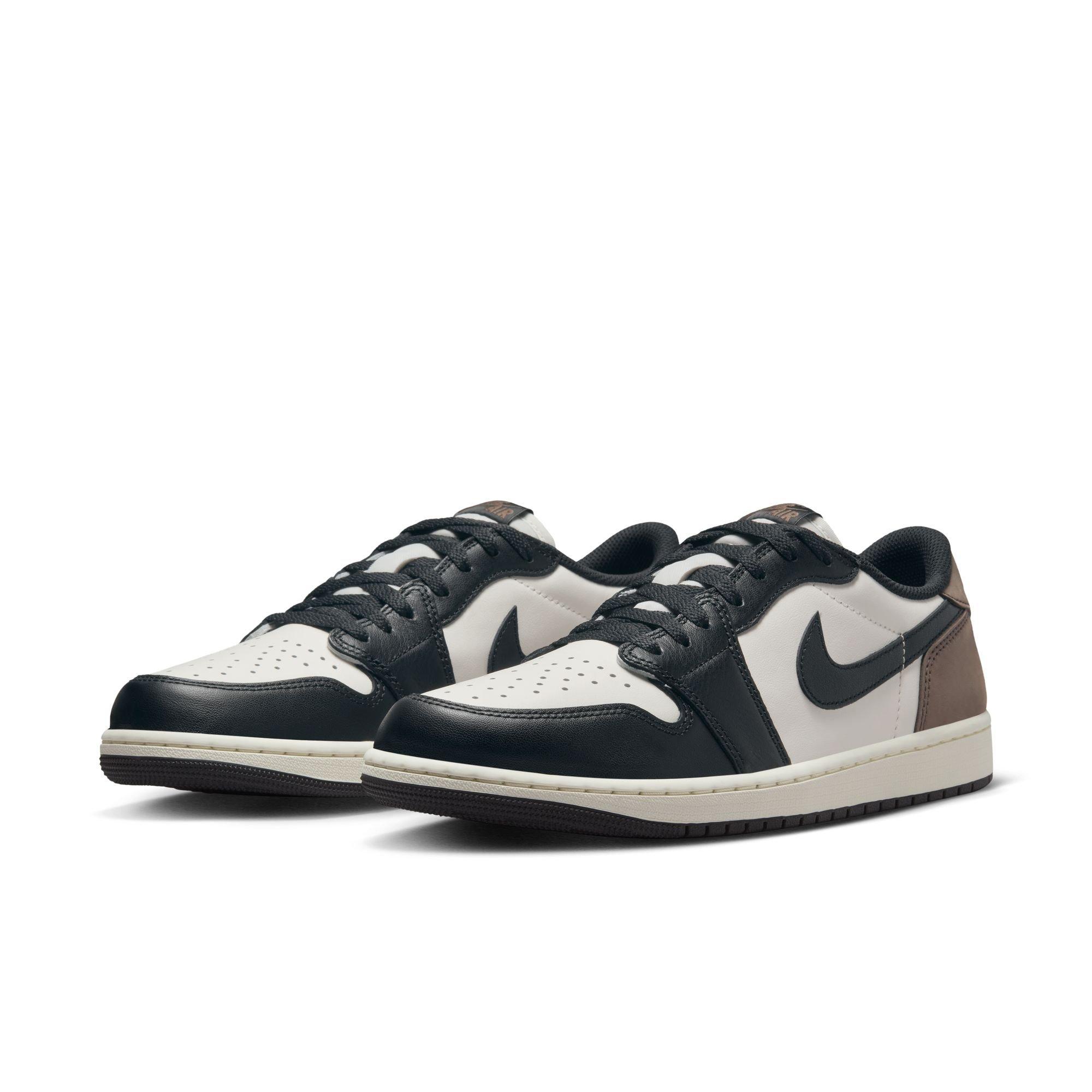 Jordan 1 Low OG "Mocha" Men's Shoe - SAIL/BLACK/DARK MOCHA Thumbnail View 3
