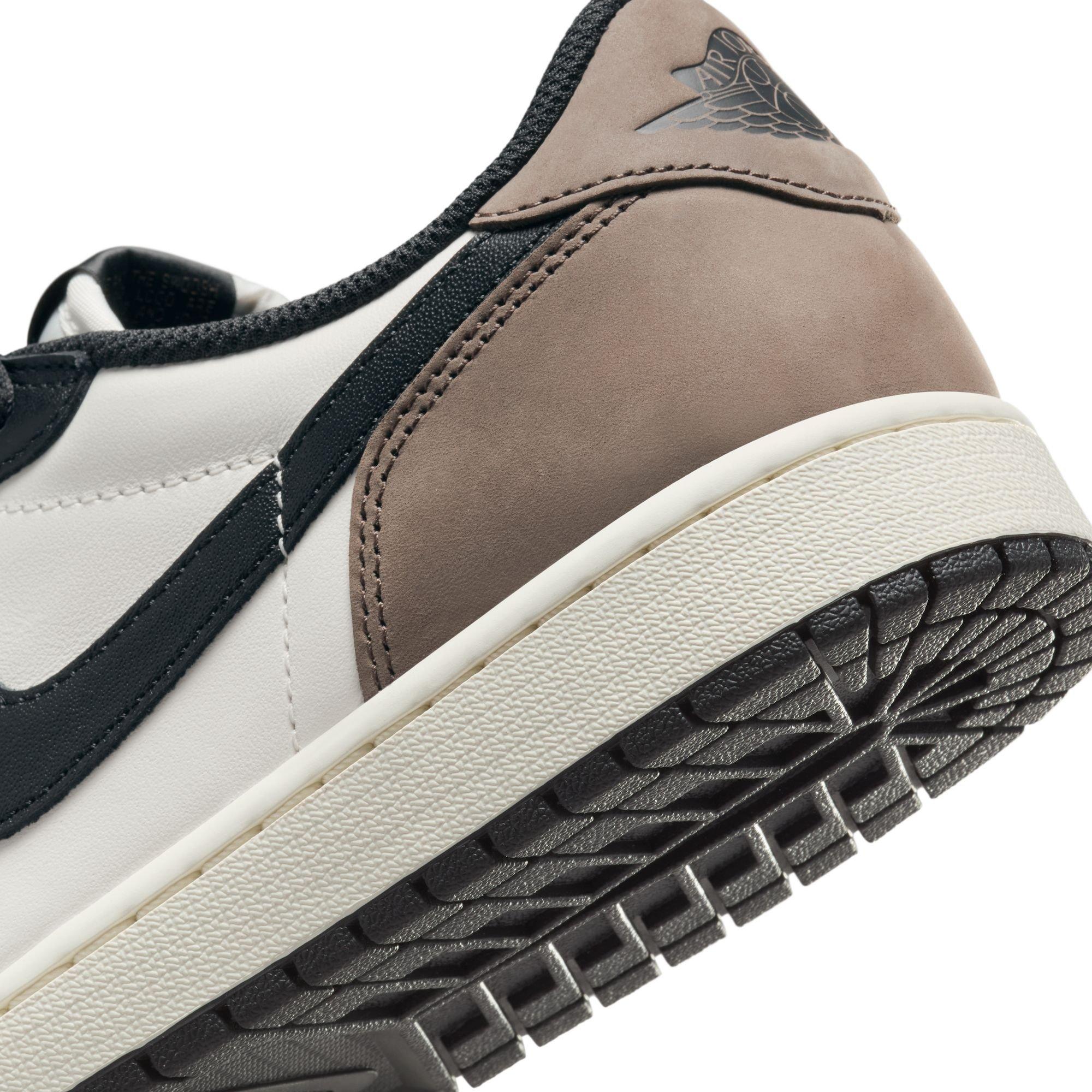 Jordan 1 Low OG "Mocha" Men's Shoe - SAIL/BLACK/DARK MOCHA Thumbnail View 5