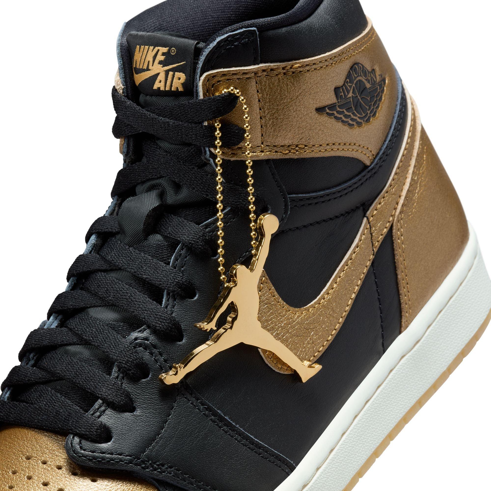 Jordan 1 Retro High OG "Black And Gold" Men's Shoe - BLACK/METALLIC GOLD/SAIL Thumbnail View 6