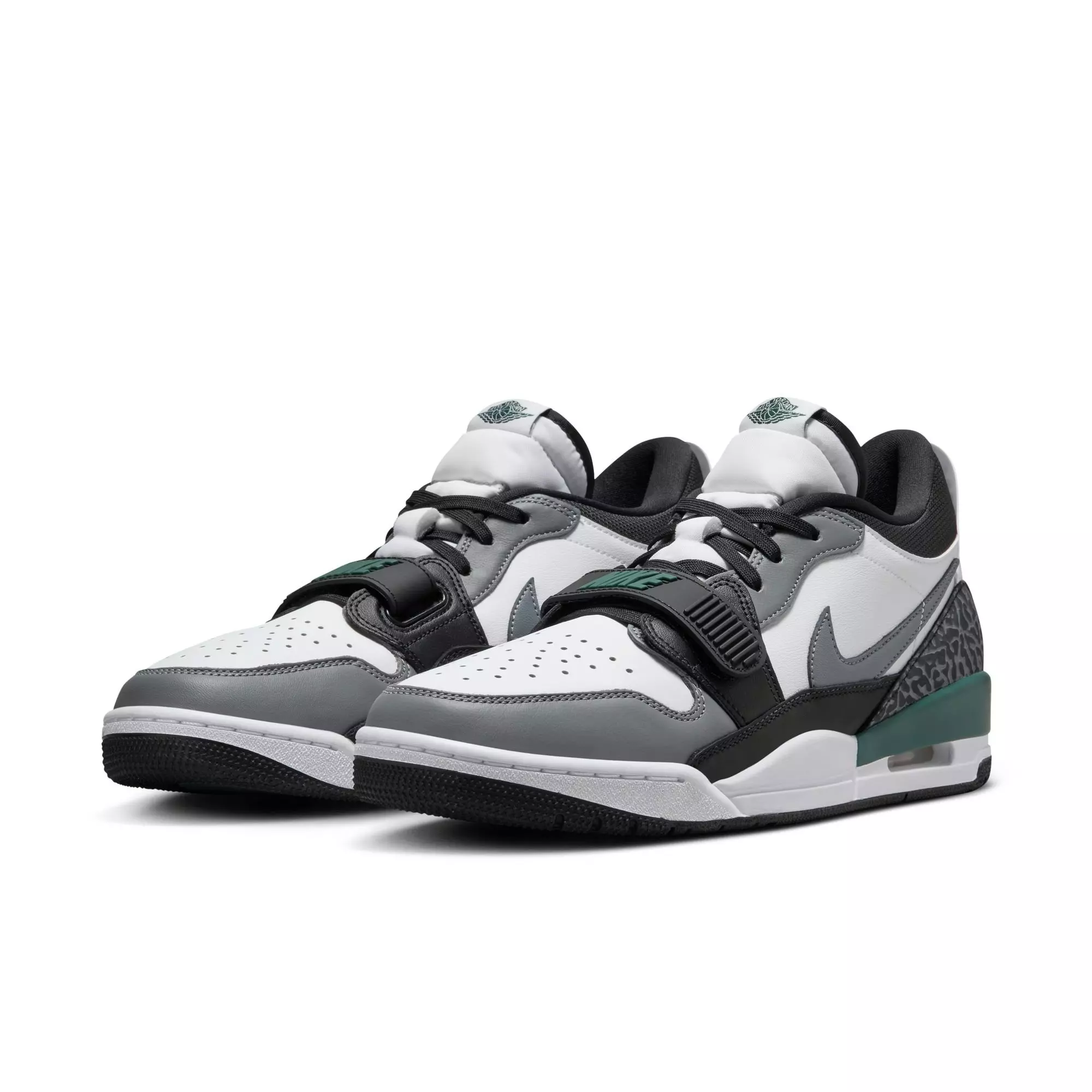 Jordan Legacy 312 Low "Oxidized Green" Men's Shoe - WHITE/OXIDIZED GREEN/BLACK