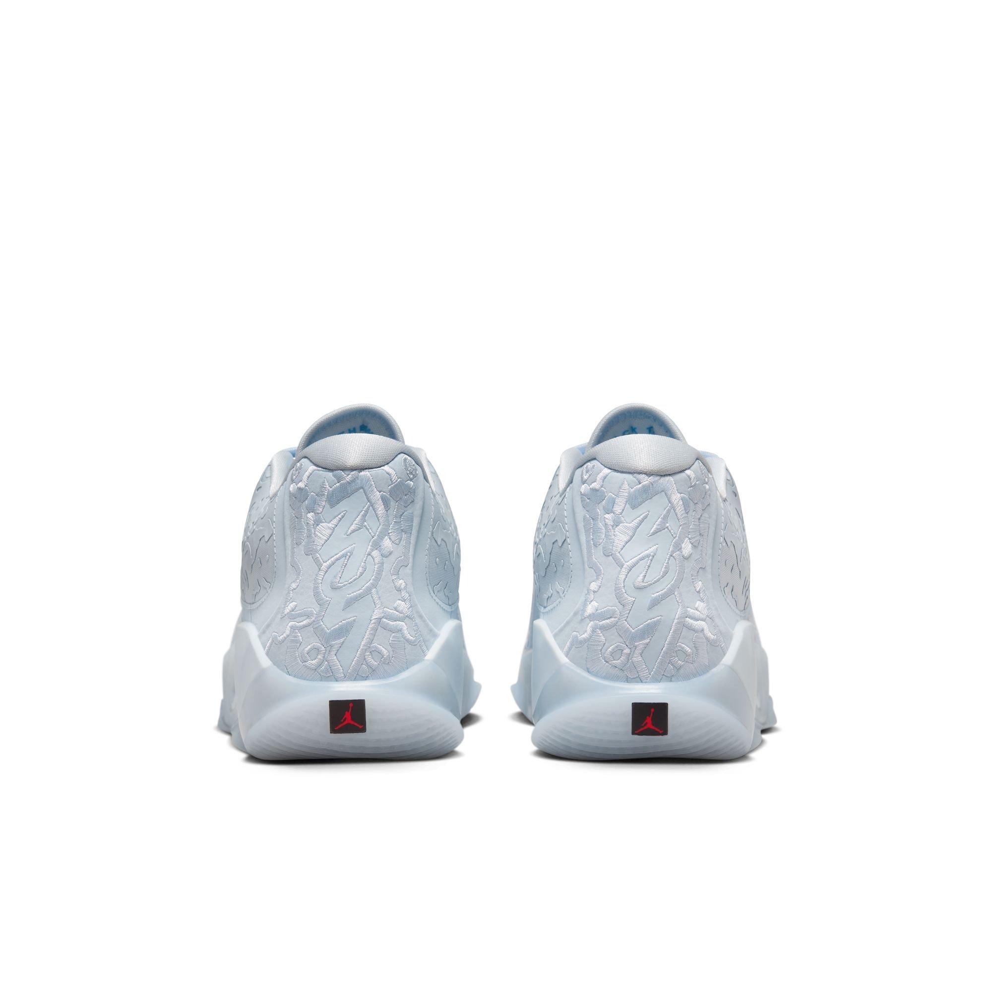 Jordan Zion 3 "Carolina" Men's Basketball Shoe - HALF BLUE/UNIVERSITY BLUE Thumbnail View 9