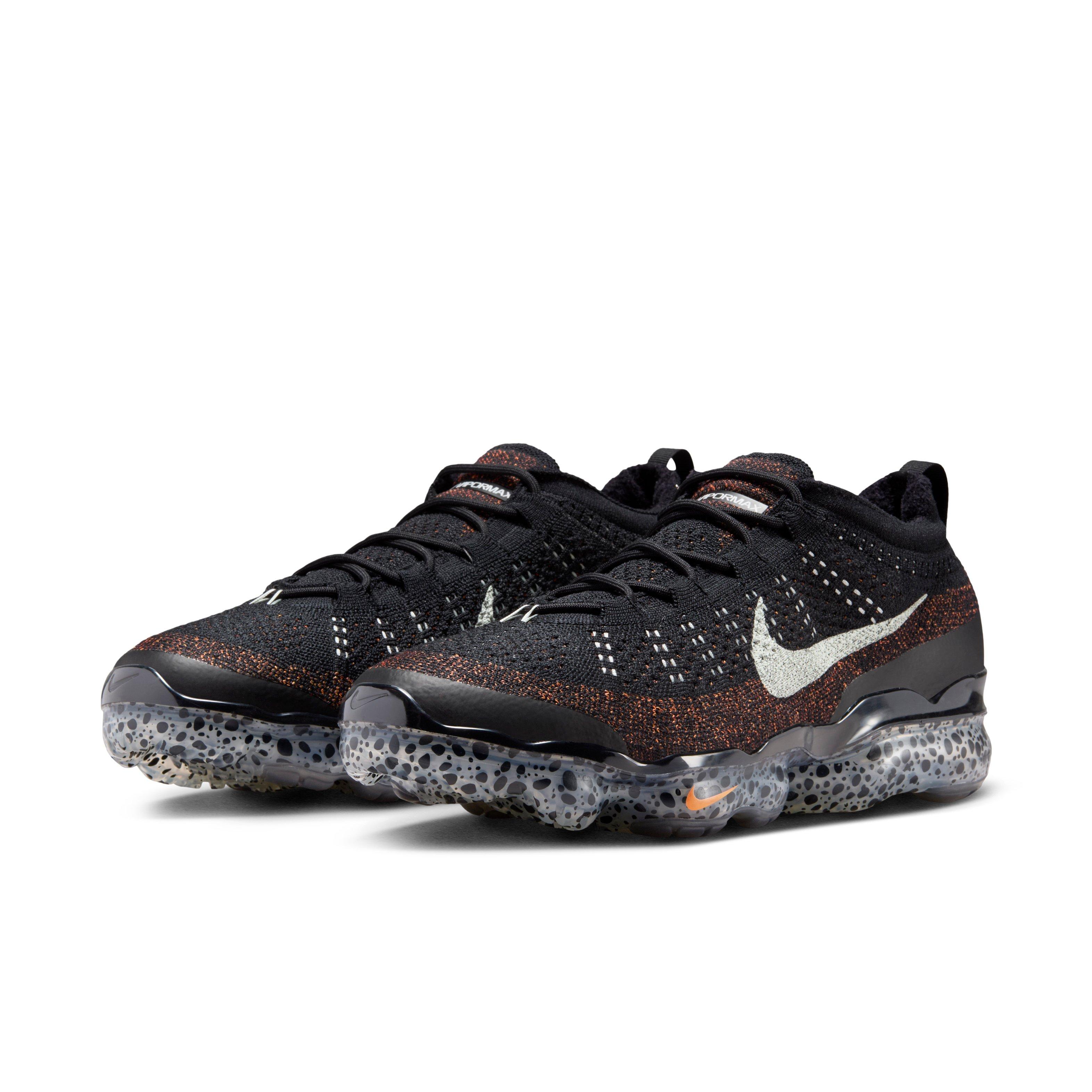 Nike Air VaporMax 2023 Flyknit "Electric" Men's Shoe - LIGHT SILVER/BLACK/TOTAL ORANGE Thumbnail View 3