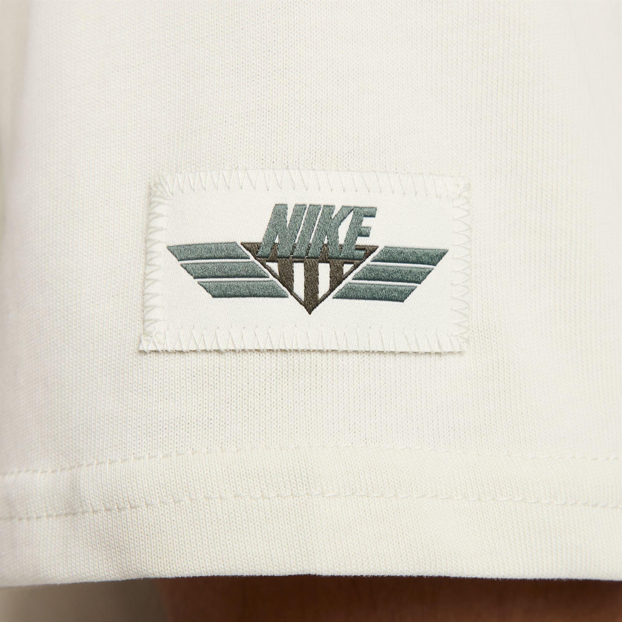 Nike Men's Sportswear Max90 NPC Tee - WHITE Thumbnail View 4