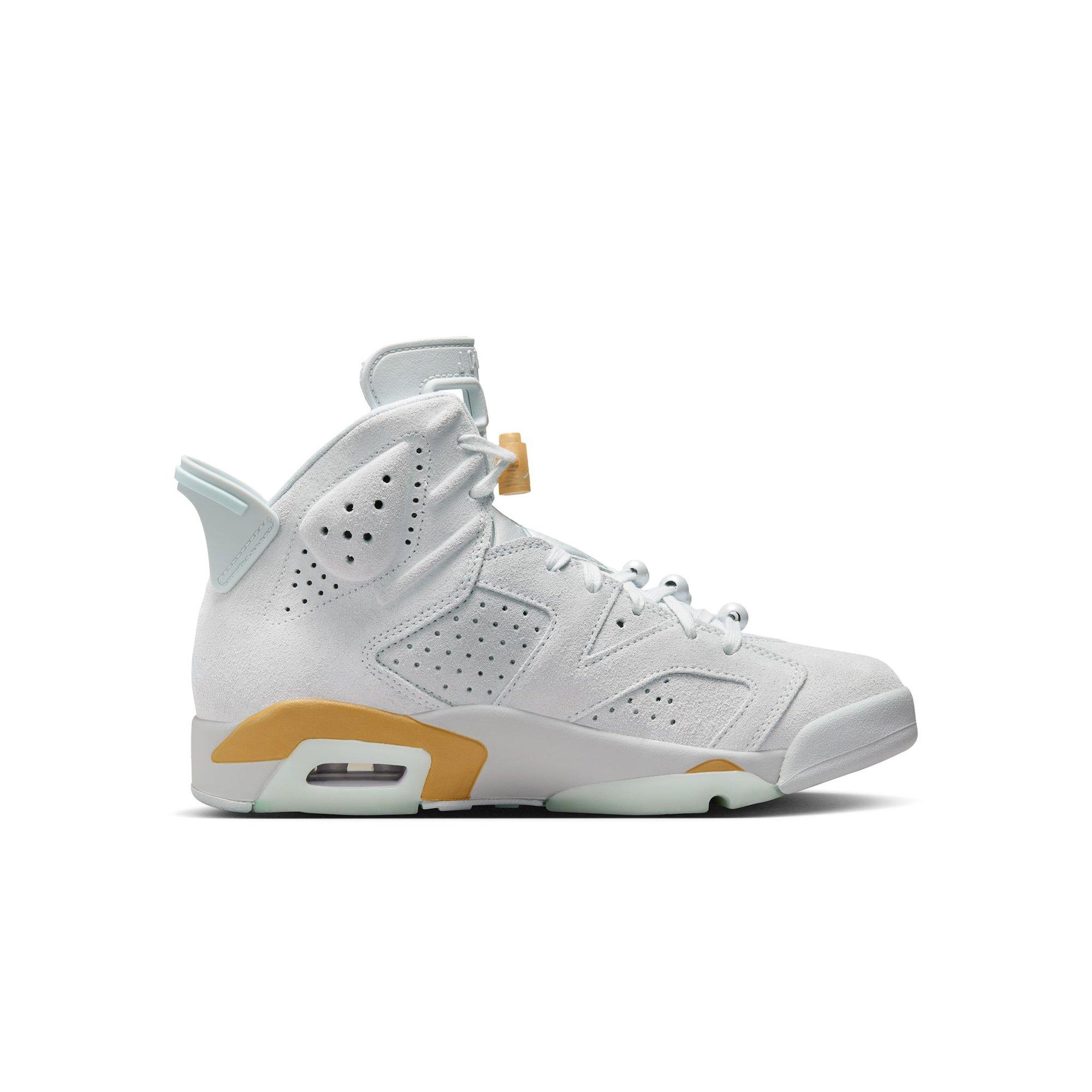 Jordan 6 Retro "Pearl" Women's Shoe