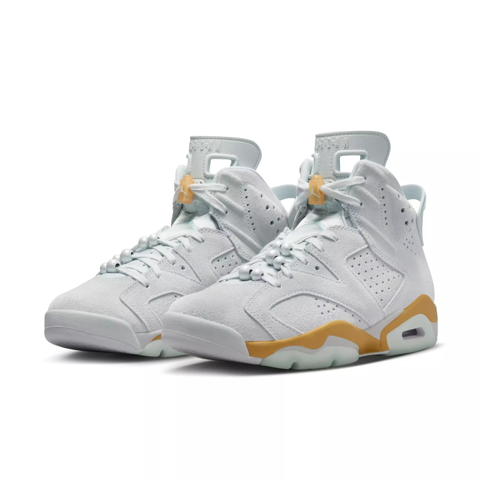 Jordan 6 Retro "Pearl" Women's Shoe - PURE PLATINUM/GLACIER BLUE/METALLIC GOLD