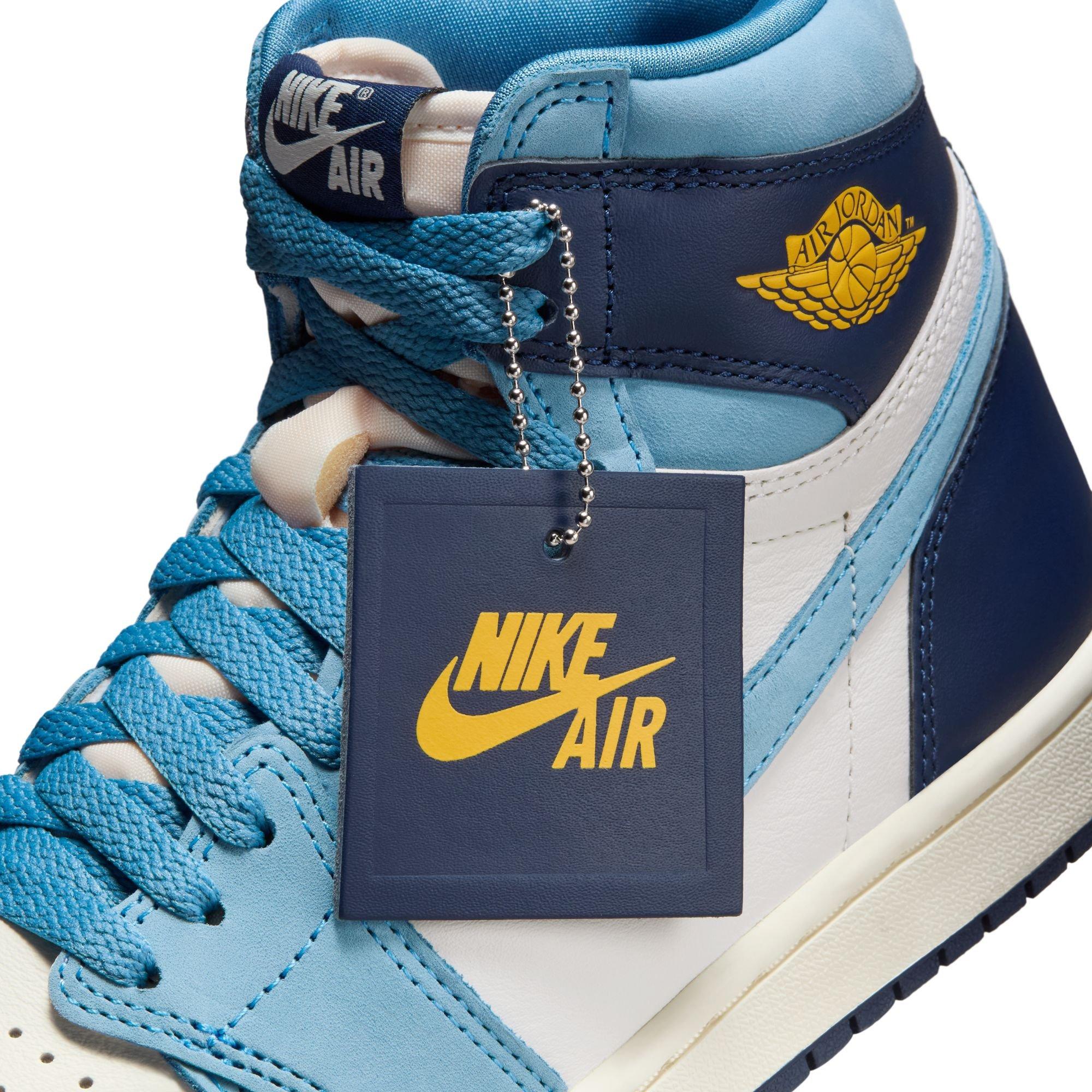 Jordan 1 Retro High OG "First in Flight" Women's Shoe - UNIVERSITY BLUE/UNIVERSITY GOLD/SAIL Thumbnail View 6