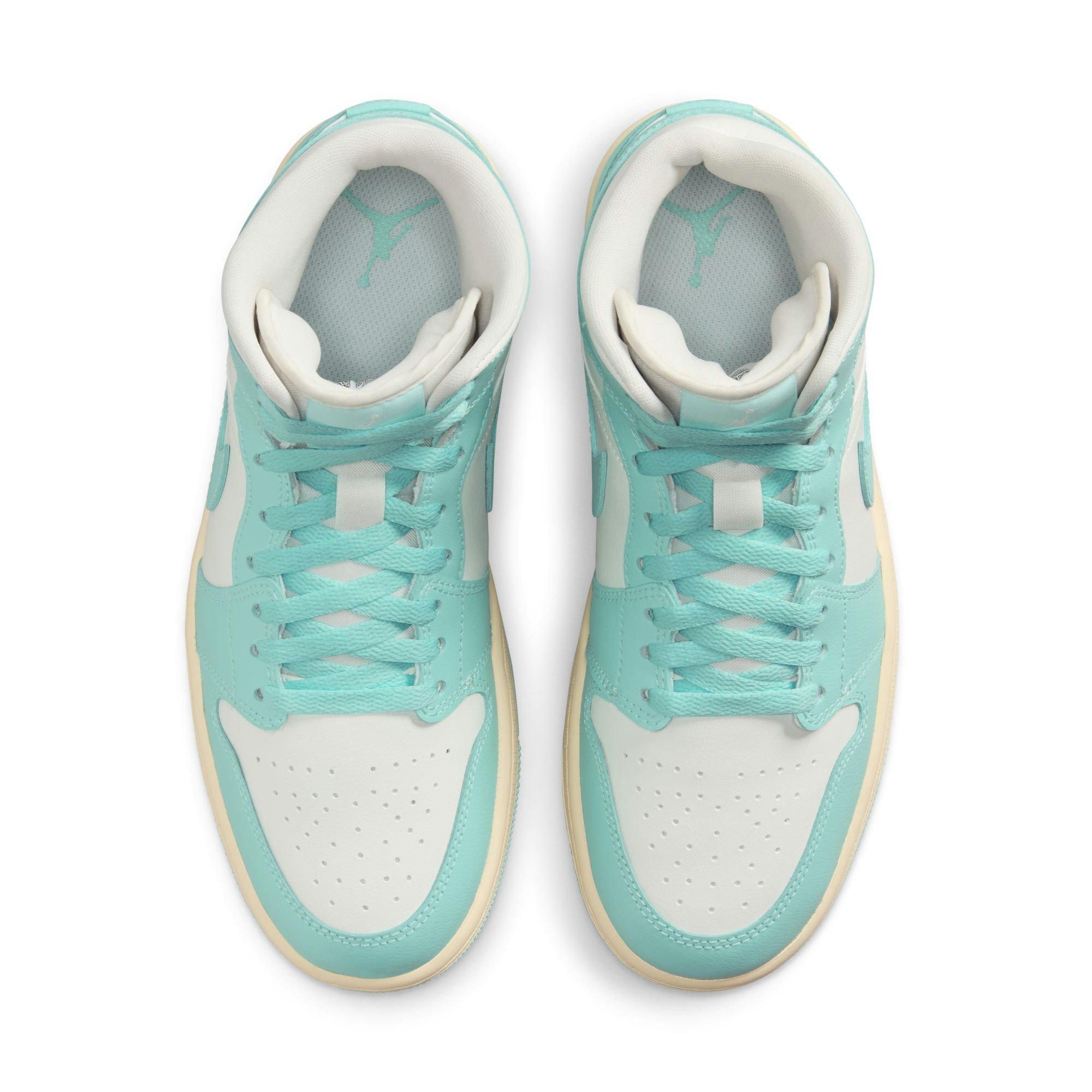 スニーカー [Nike] Air Jordan 1 Mid Light Dew Muslin Women's Jordan 1 Mid Sail/Light Dew-Muslin (BQ6472 132