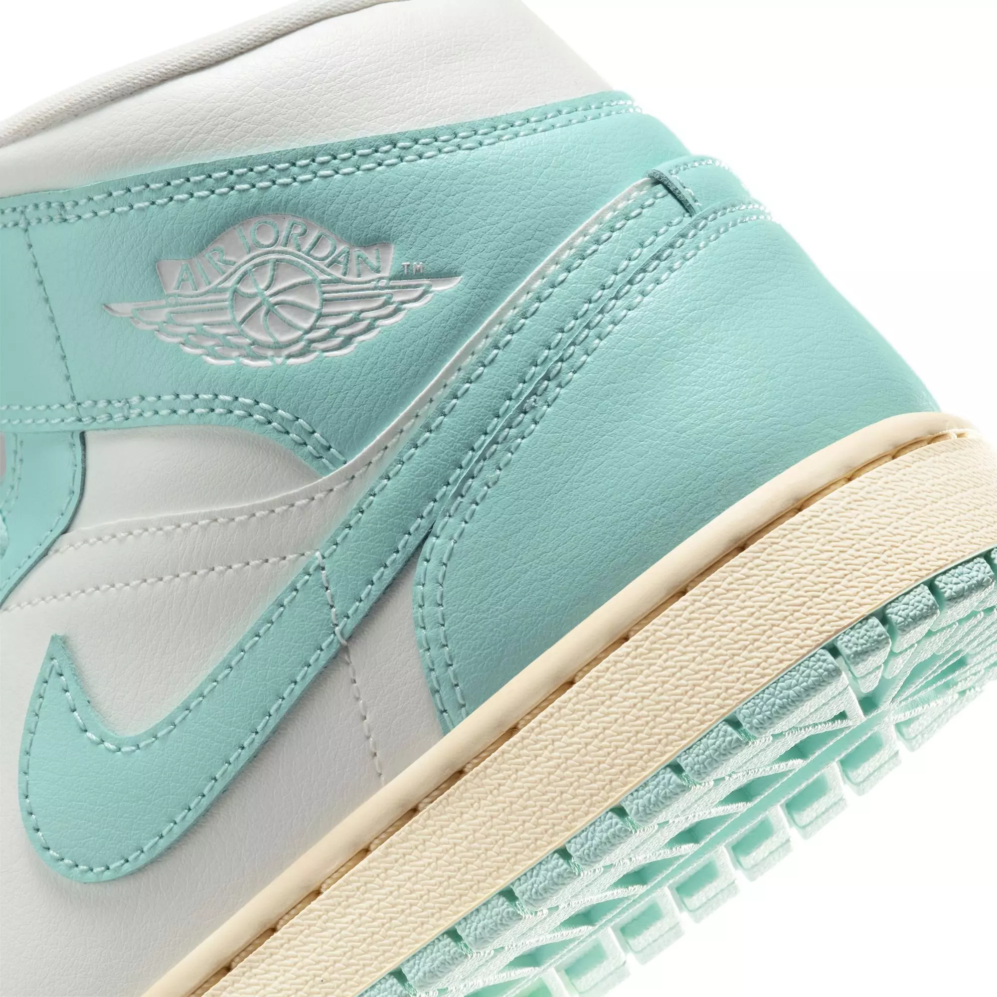 Jordan 1 Mid "Sail/Light Dew/Muslin" Women's Shoe - LT BLUE/BEIGE