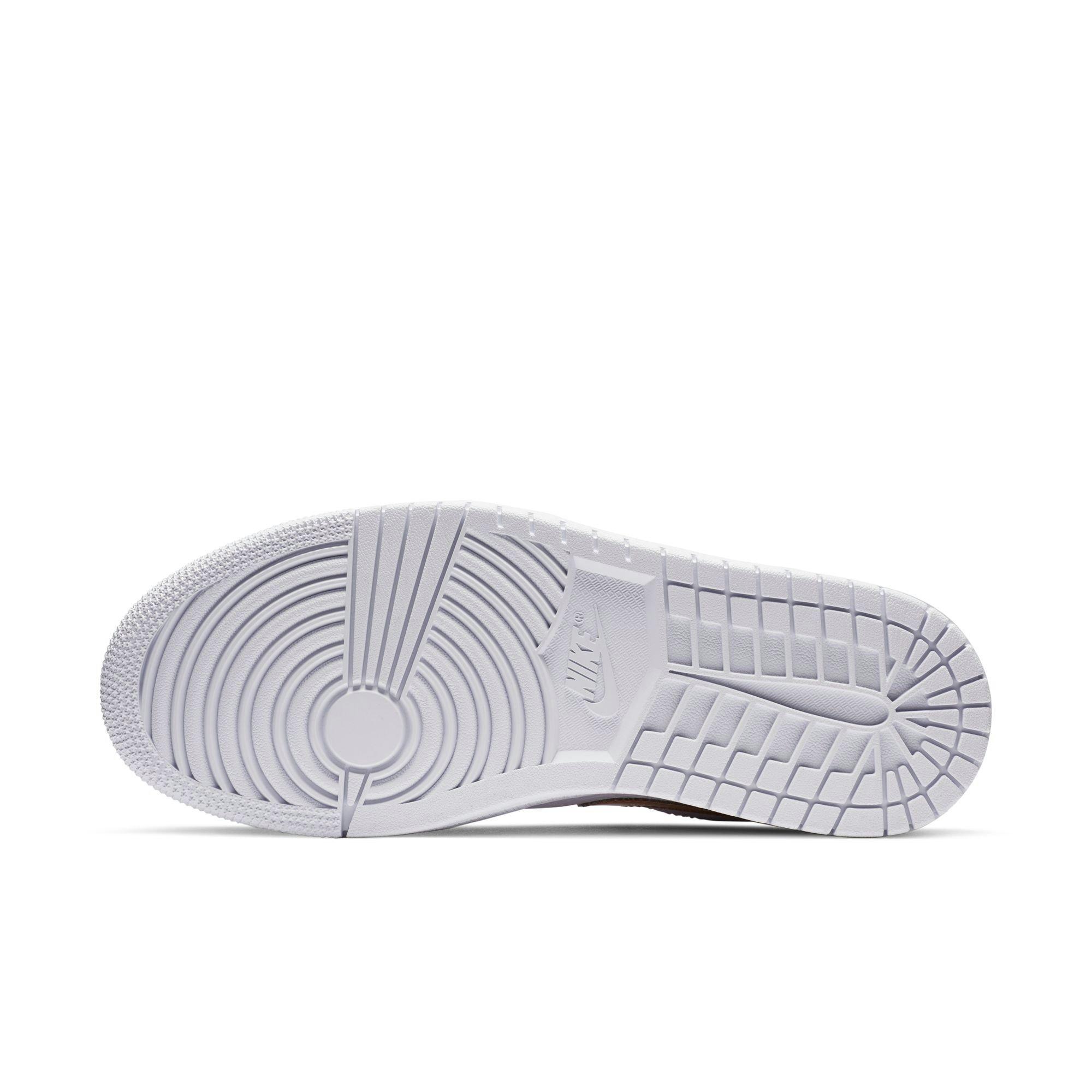 Jordan 1 Low SE "White/Metallic Gold/White" Women's Shoe - WHITE/GOLD Thumbnail View 8