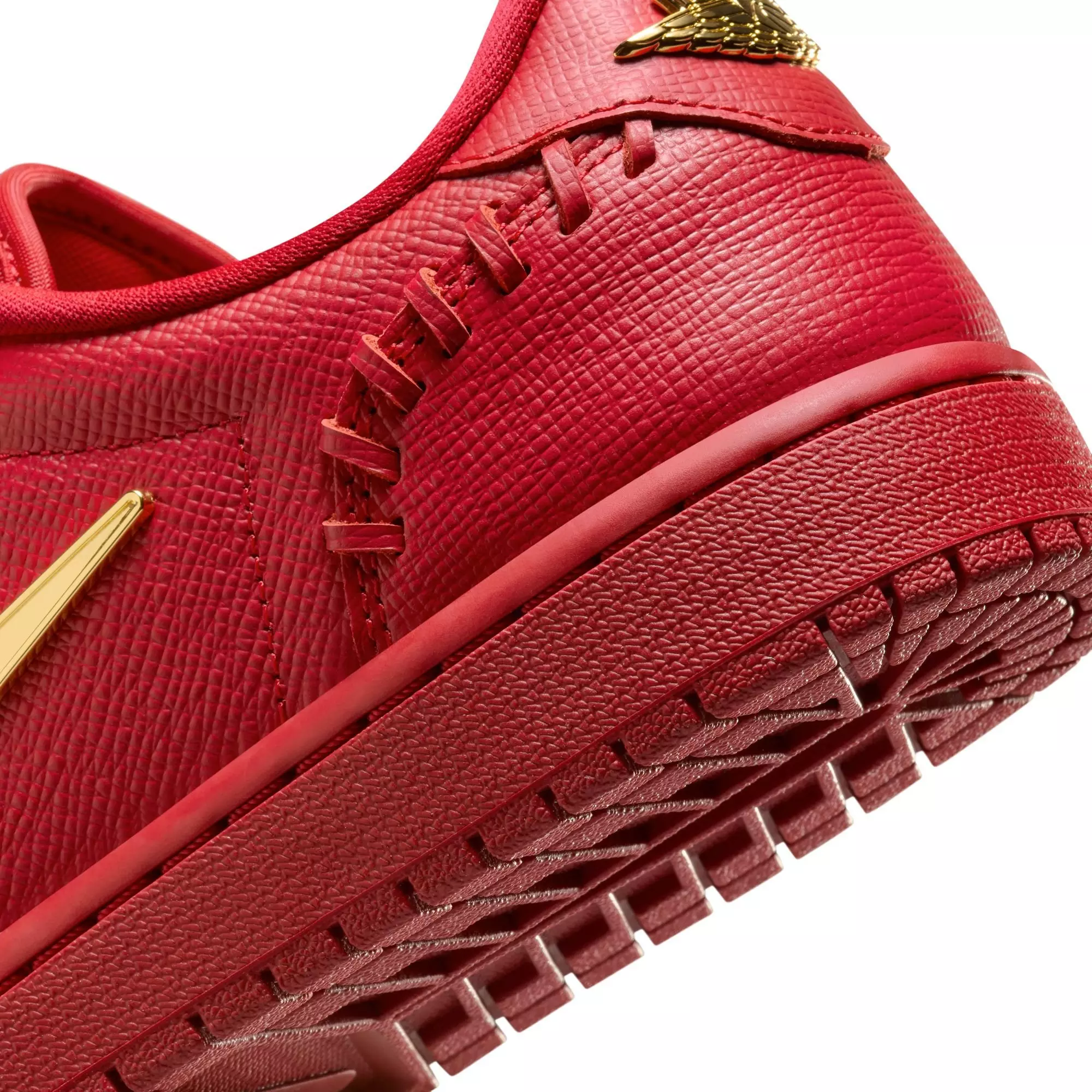 Jordan 1 Low Method of Make "Gym Red/Metalic Gold" Women's Shoe - RED/GOLD