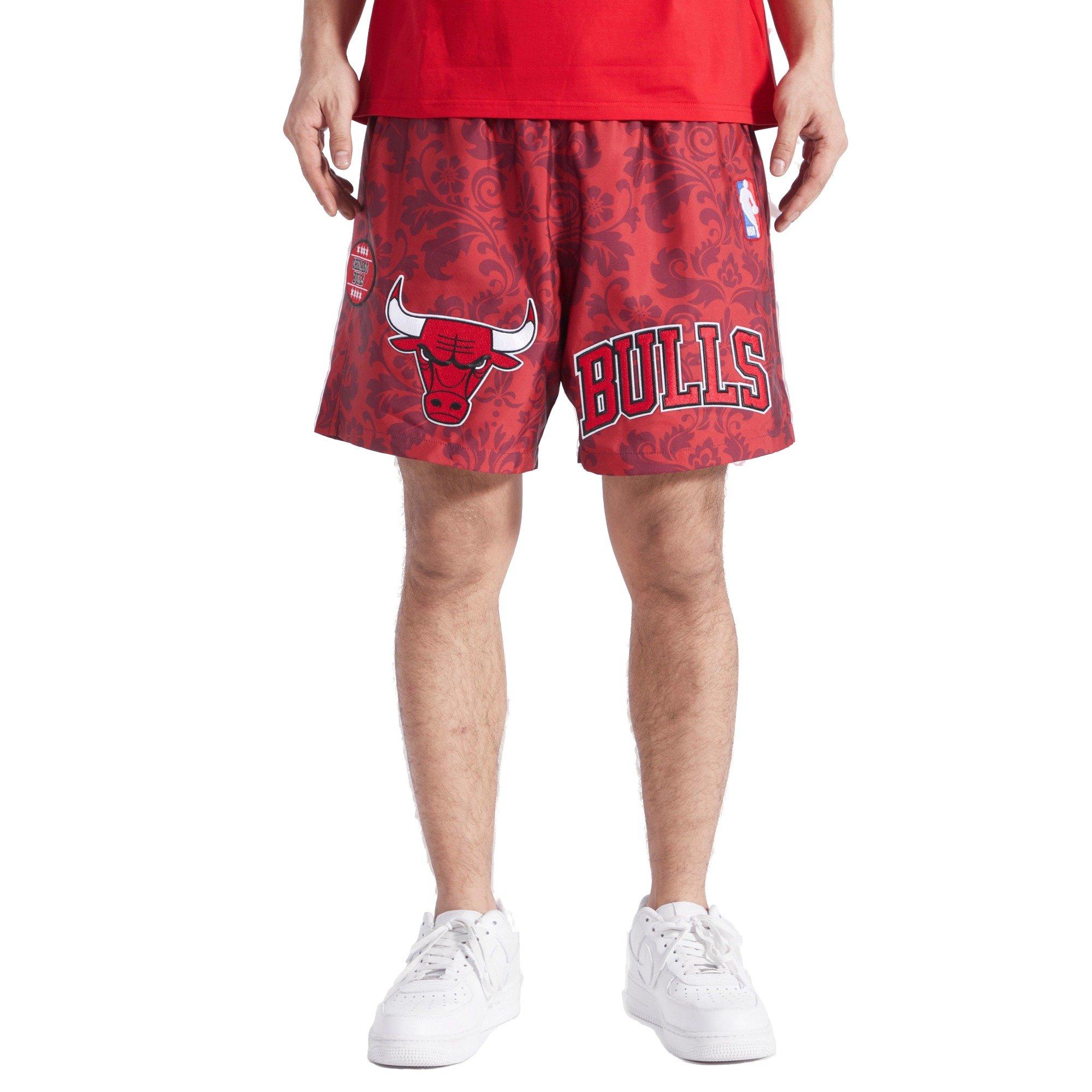 Pro Standard Men's Chicago Bulls Playing Cards Shorts-Red - RED Thumbnail View 1