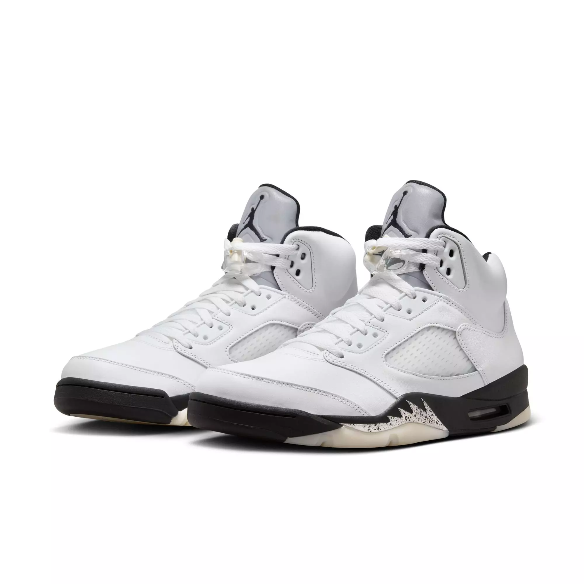 Jordan 5 Retro "White and Black" Men's Shoe - WHITE/BLACK/METALLIC SILVER