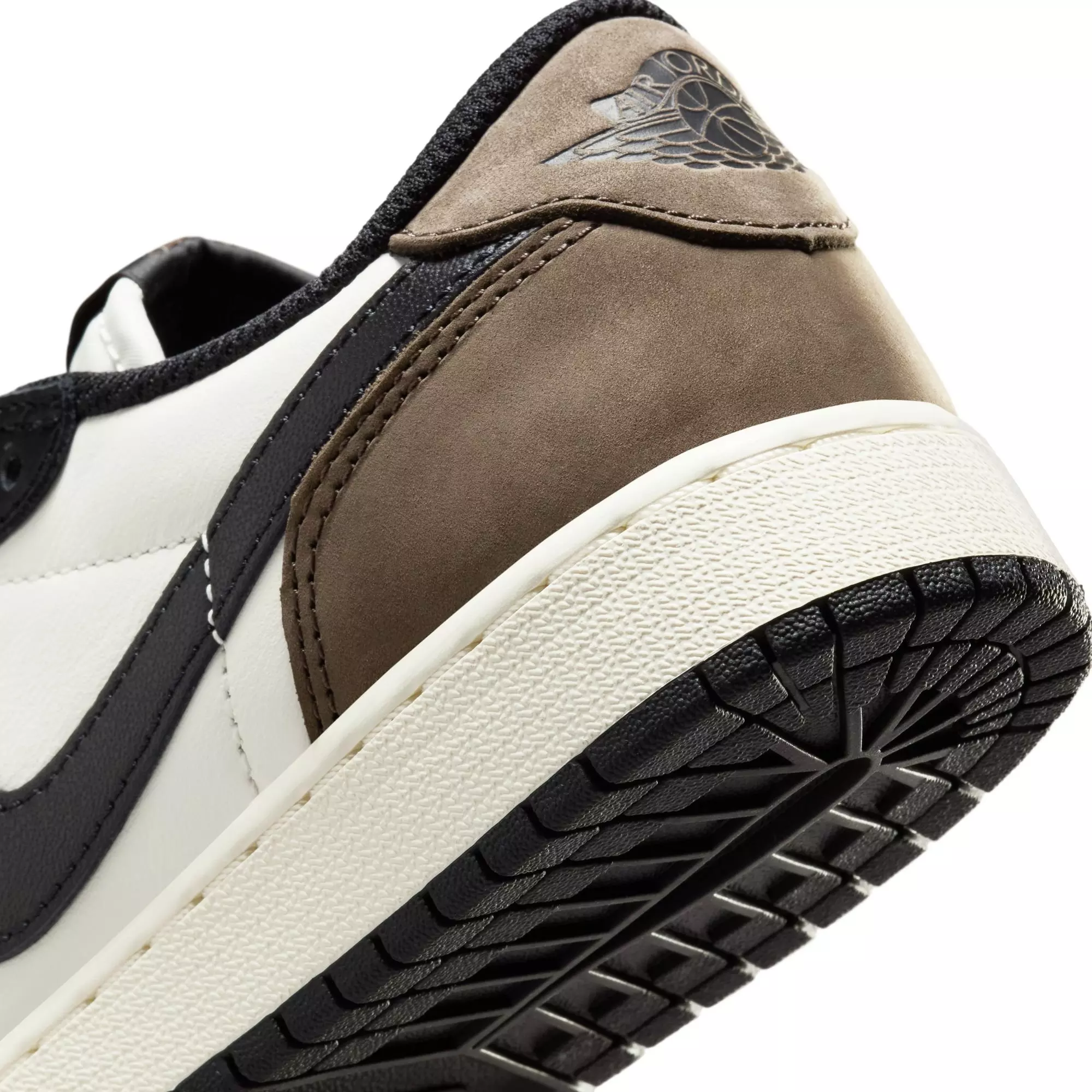 Jordan 1 Low OG "Mocha" Grade School Kids' Shoe - SAIL/BLACK/DARK MOCHA