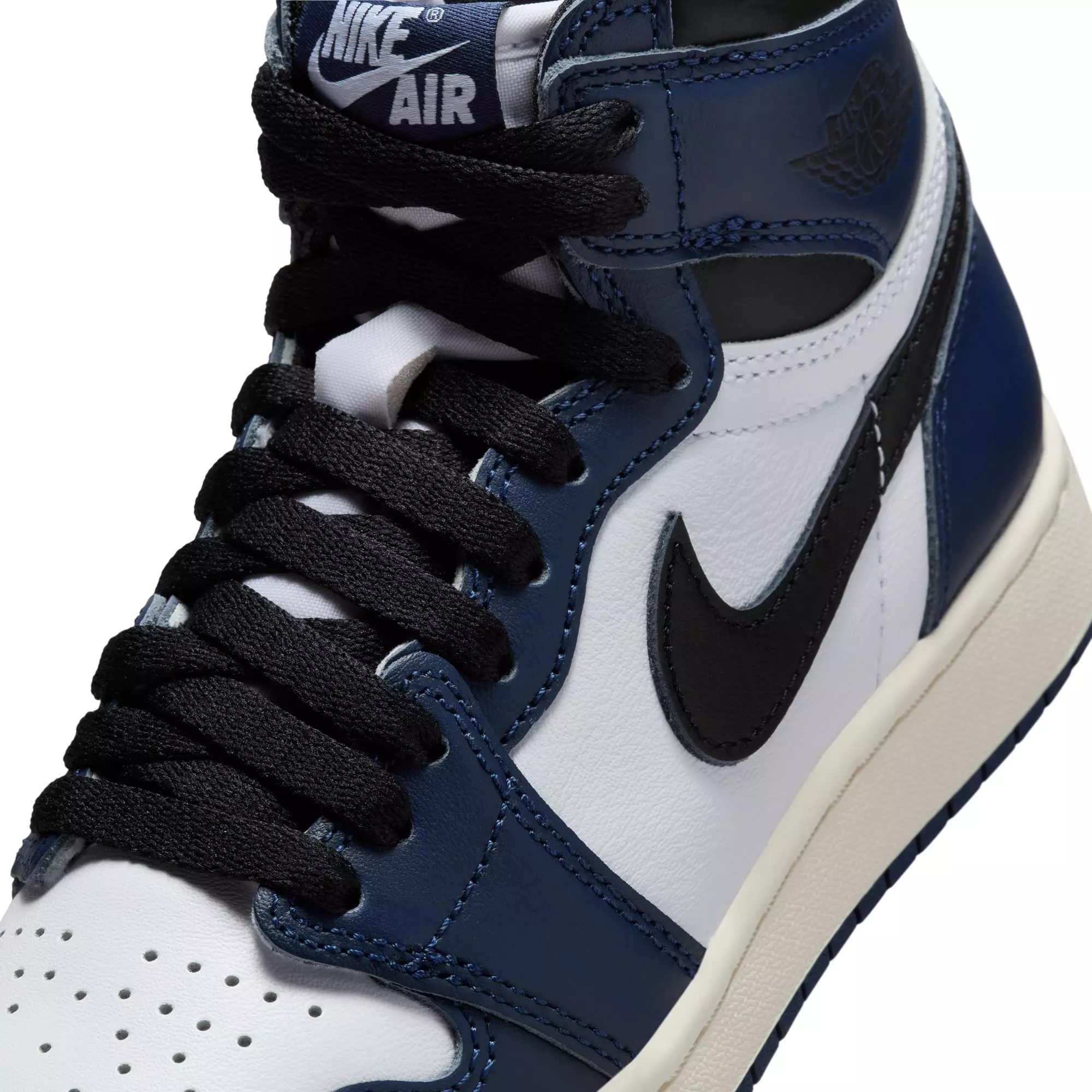 Jordan 1 Retro High OG "Midnight Navy" Grade School Kids' Shoe - MIDNIGHT NAVY/BLACK/WHITE