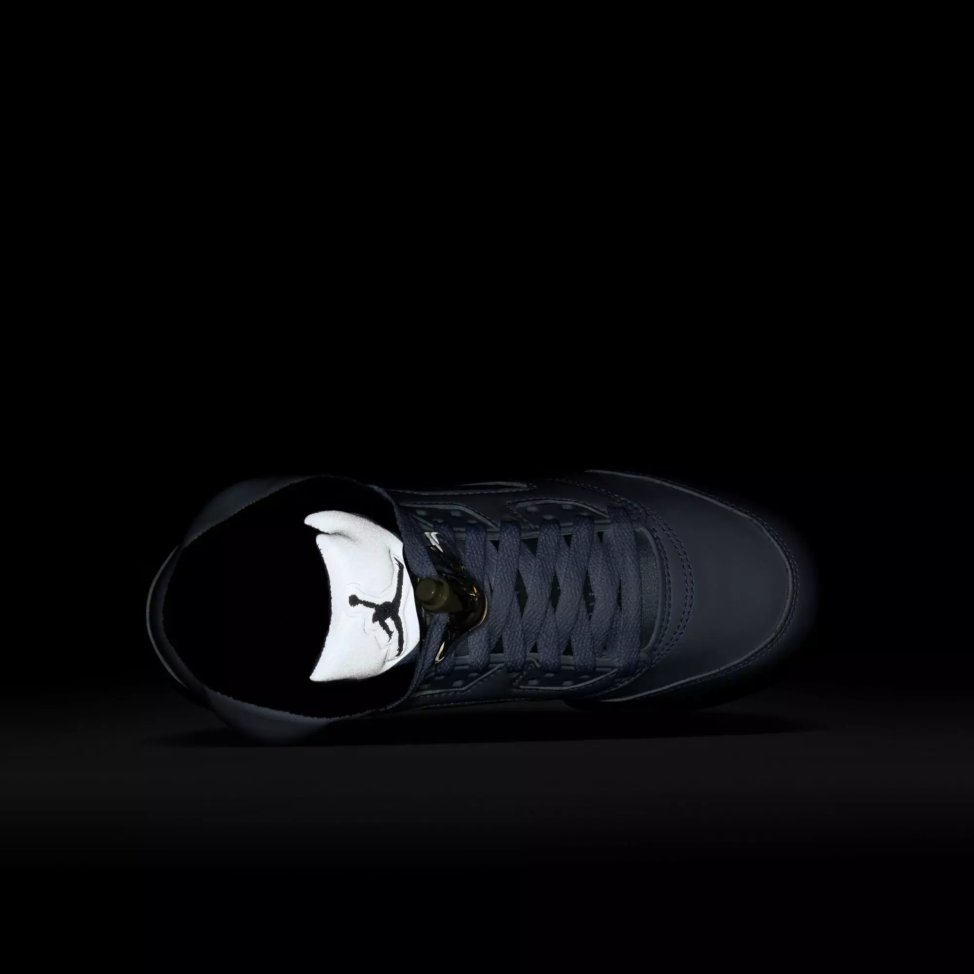 Jordan 5 Retro "White and Black" Grade School Kids' Shoe - WHITE/BLACK/METALLIC SILVER