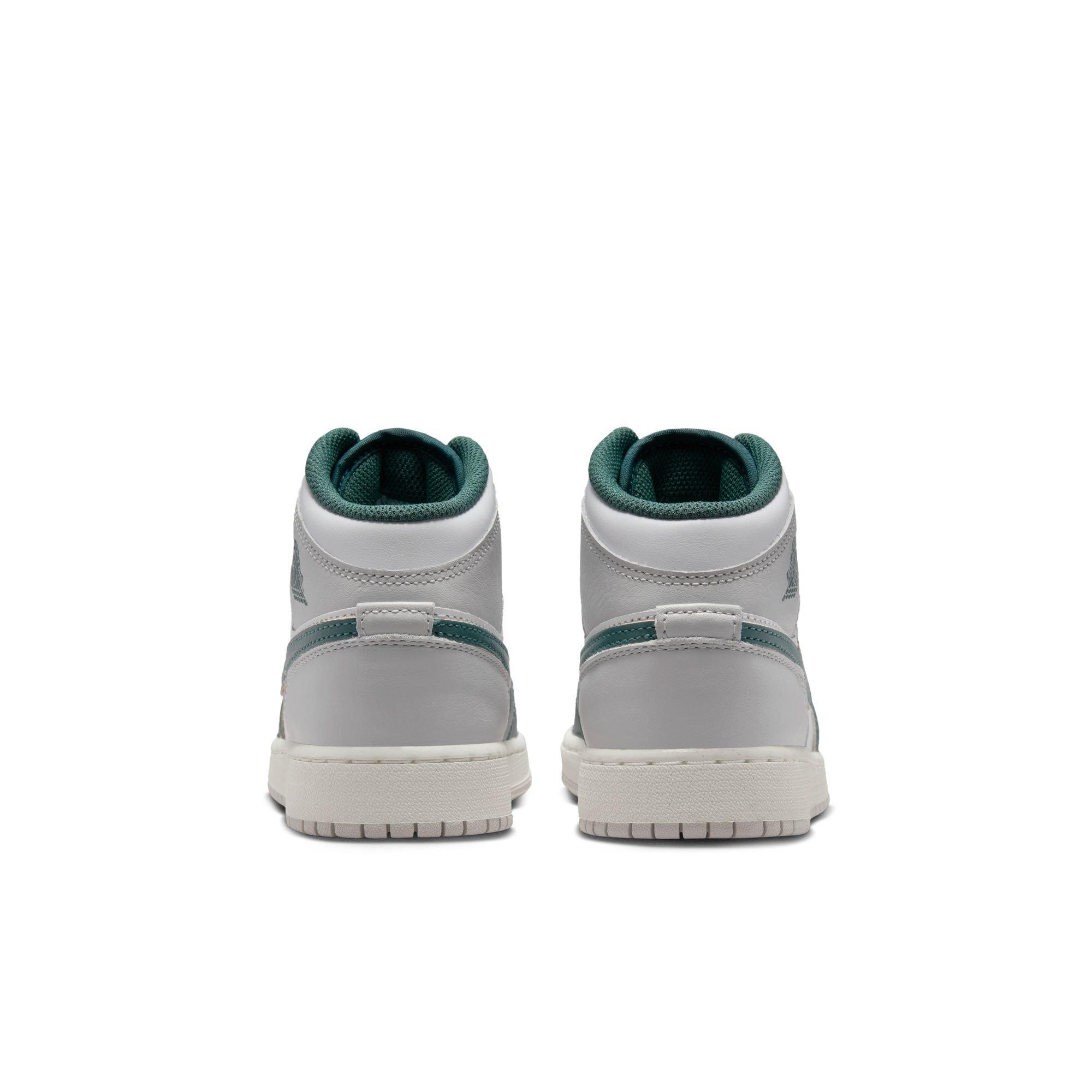Jordan 1 Mid SE 