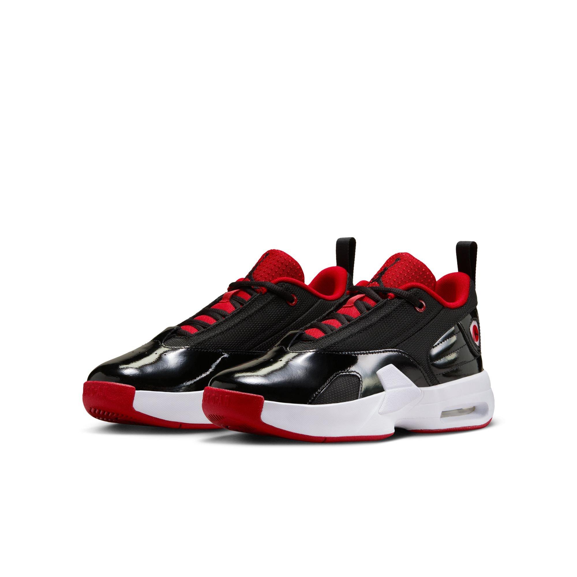 Jordan Max Aura 6 Grade School Boys' "Black/Gym Red/White" Shoe
