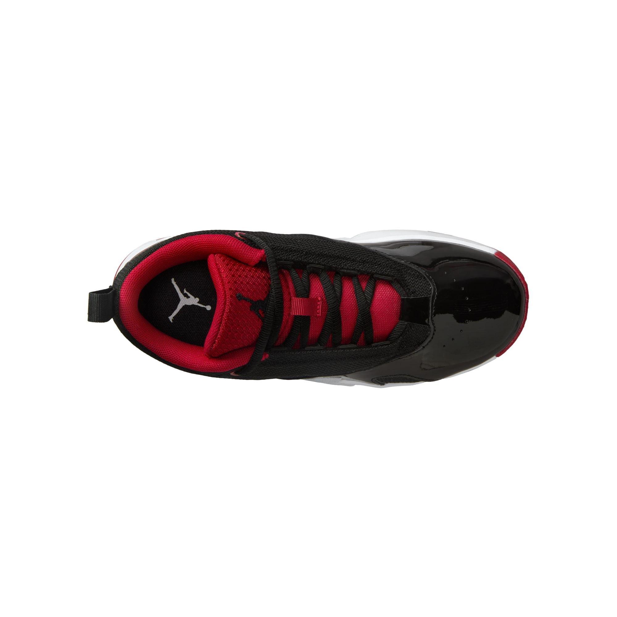 Jordan Max Aura 6 Grade School Boys' "Black/Gym Red/White" Shoe