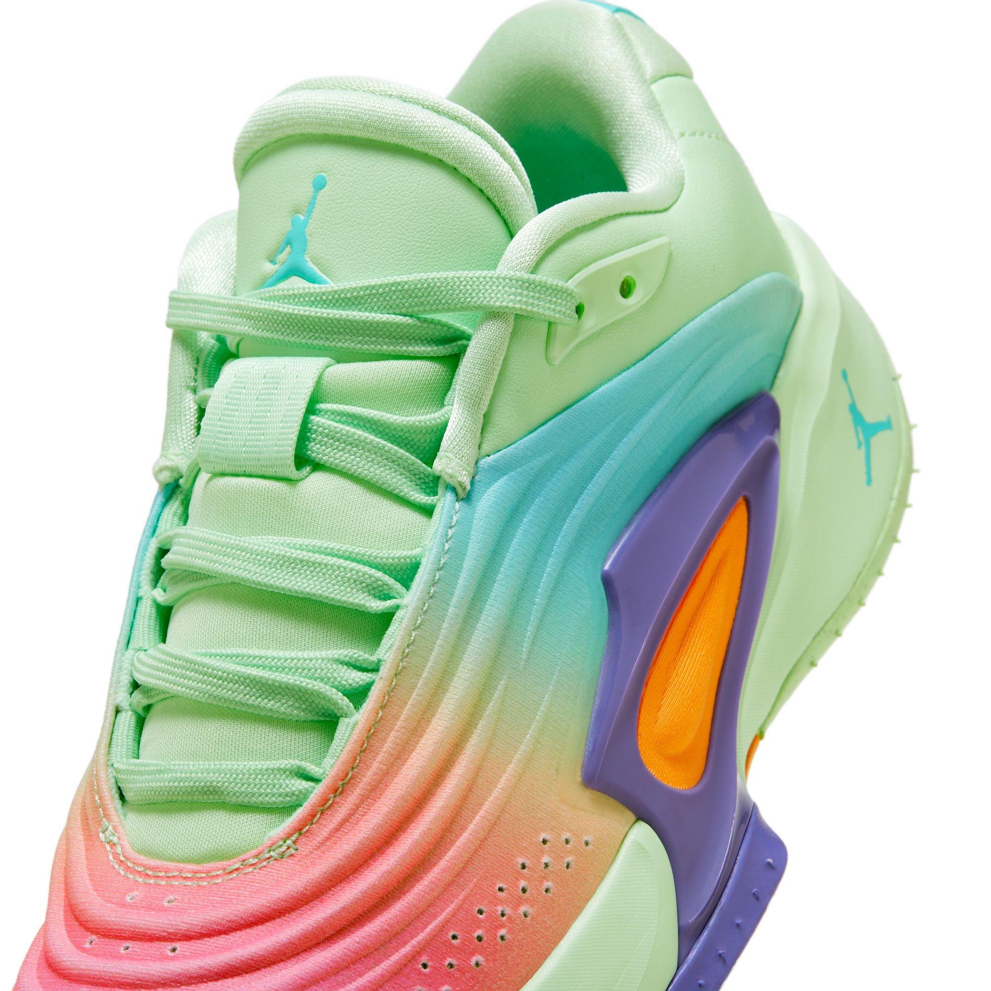 Jordan Luka 3 Grade School Boys' "Vapor Green/Hyper Jade/Cone" Basketball Shoe