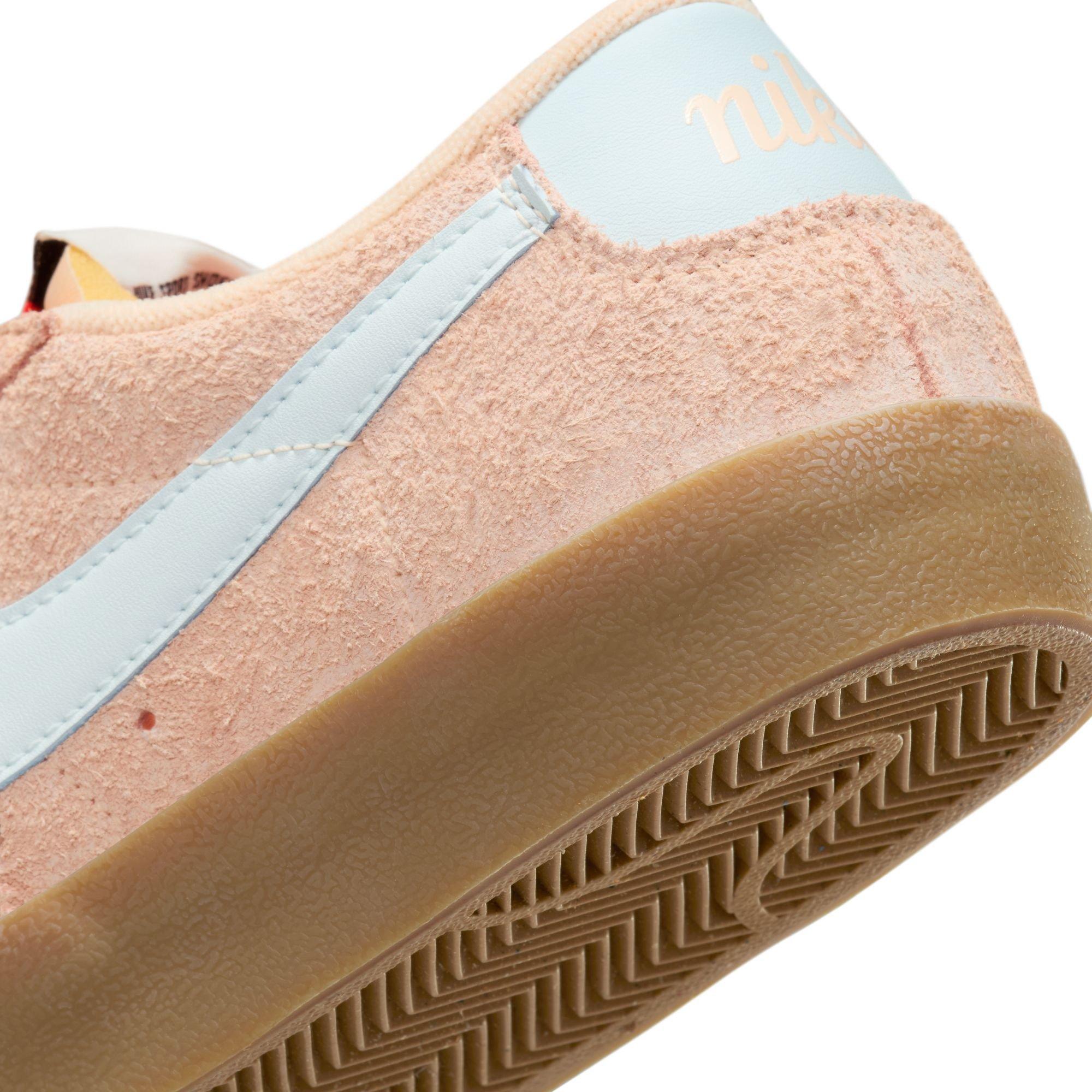 Nike Blazer Low '77 Vintage "Crimson Tint/Glacier Blue" Women's Shoe - PINK/BLUE Thumbnail View 11