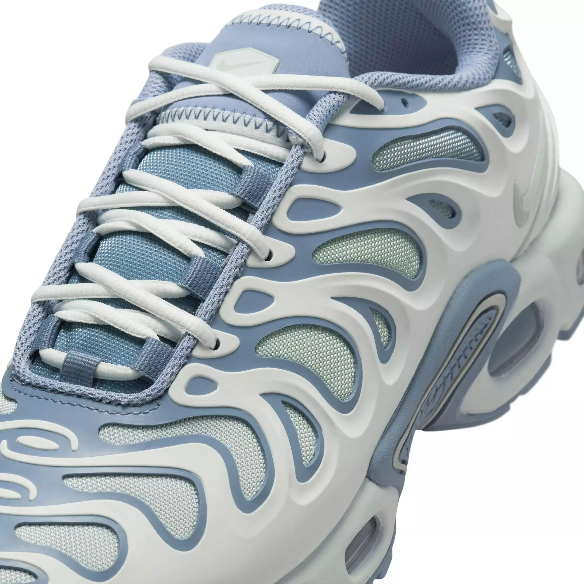 Nike Air Max Plus Drift "Ashen Slate" Women's Shoe - SUMMIT WHITE/ASHEN SLATE/LIGHT SILVER