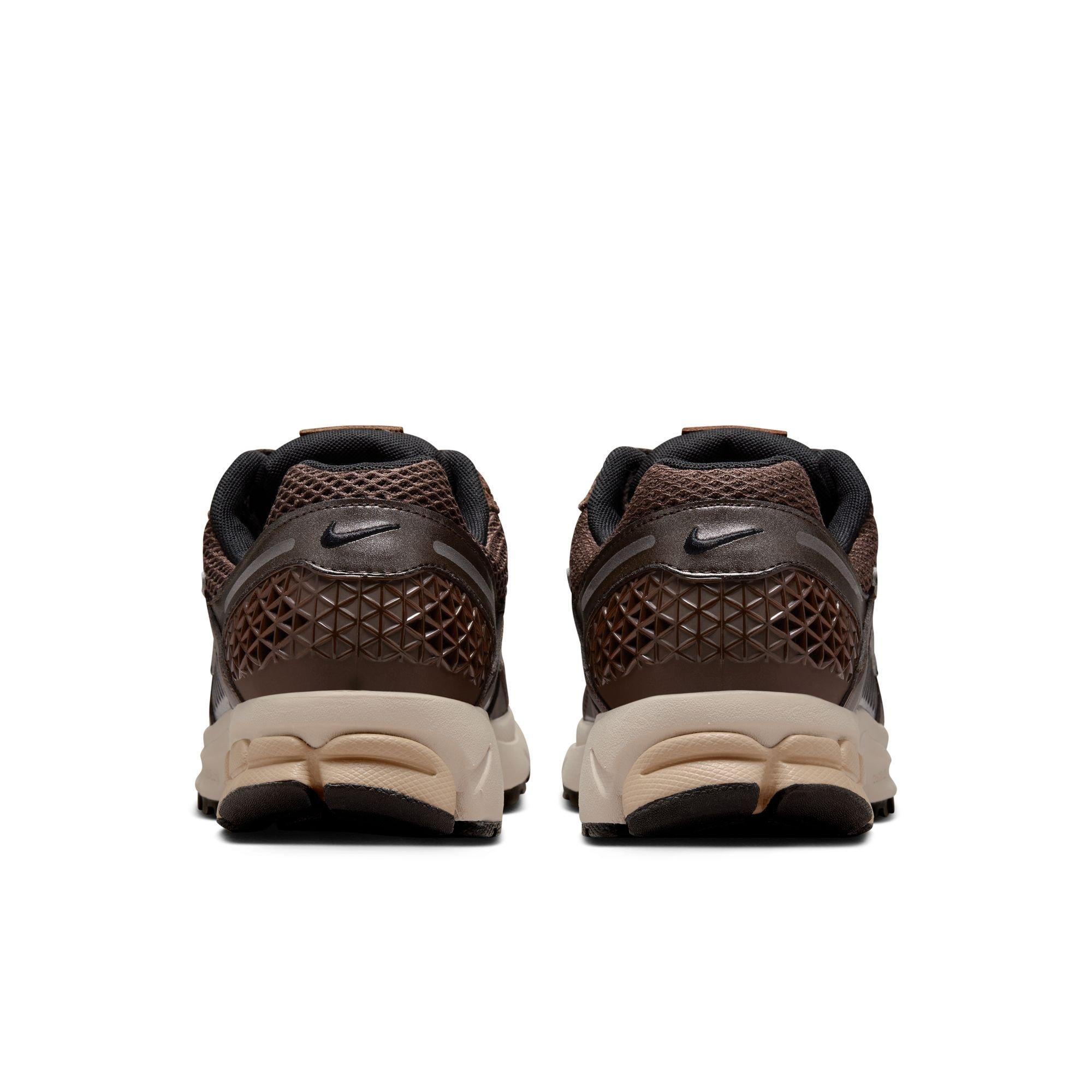 Nike Zoom Vomero 5 Women's "Baroque Brown/Chrome/Lt Orewood Brn/Hemp" Shoe