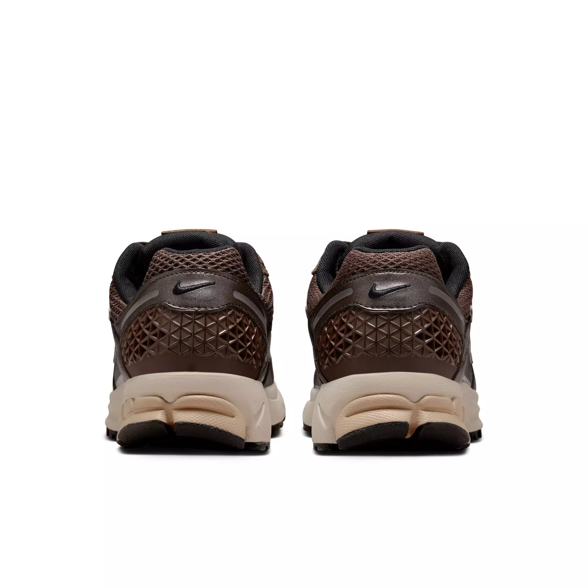 Nike Zoom Vomero 5 "Baroque Brown/Chrome/Lt Orewood Brn/Hemp" Women's Shoe - BROWN/WHITE