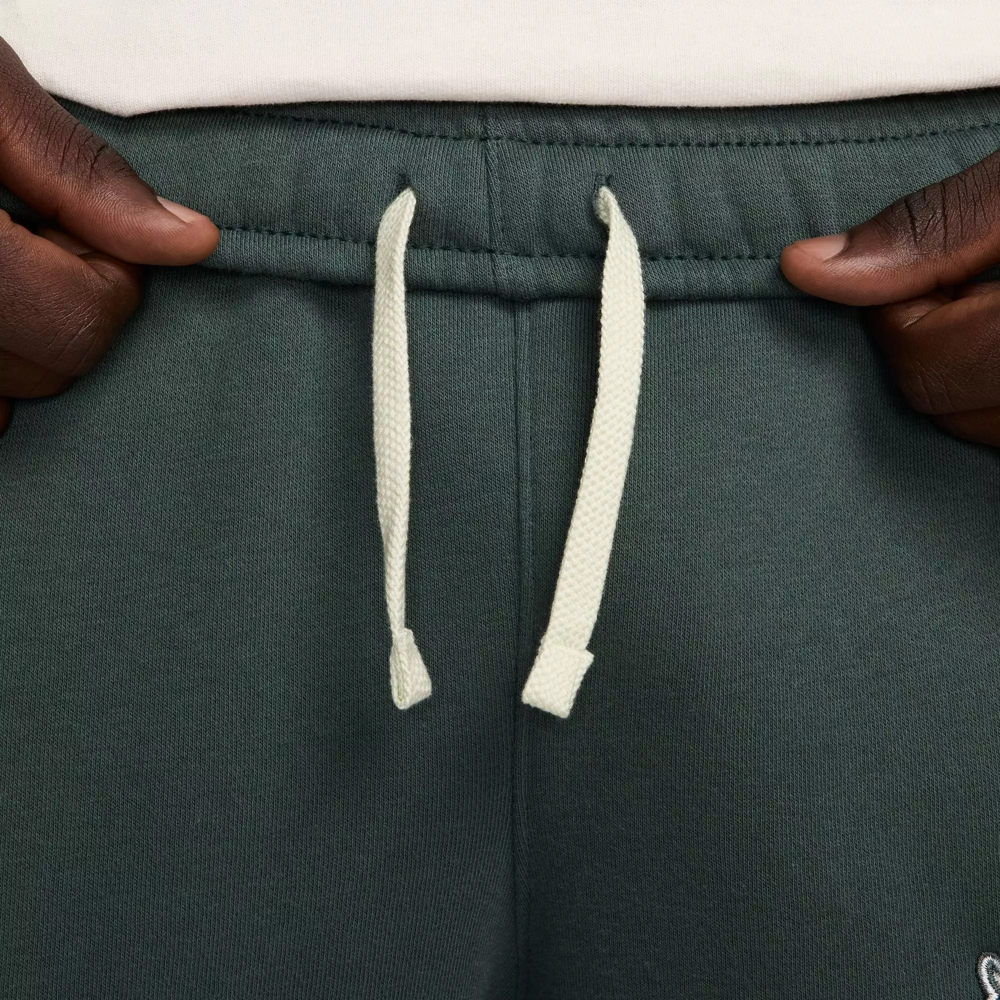 Nike Men's Sportswear Club Fleece Joggers-Green - GREEN