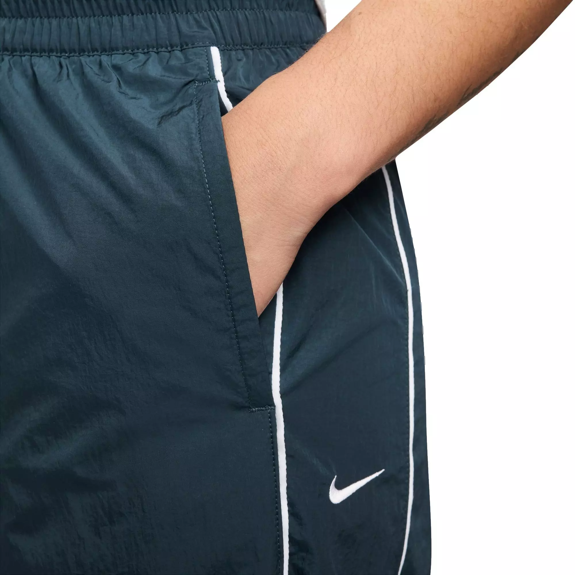 Nike Women's High-Rise Woven Pants - Armory Navy - NAVY