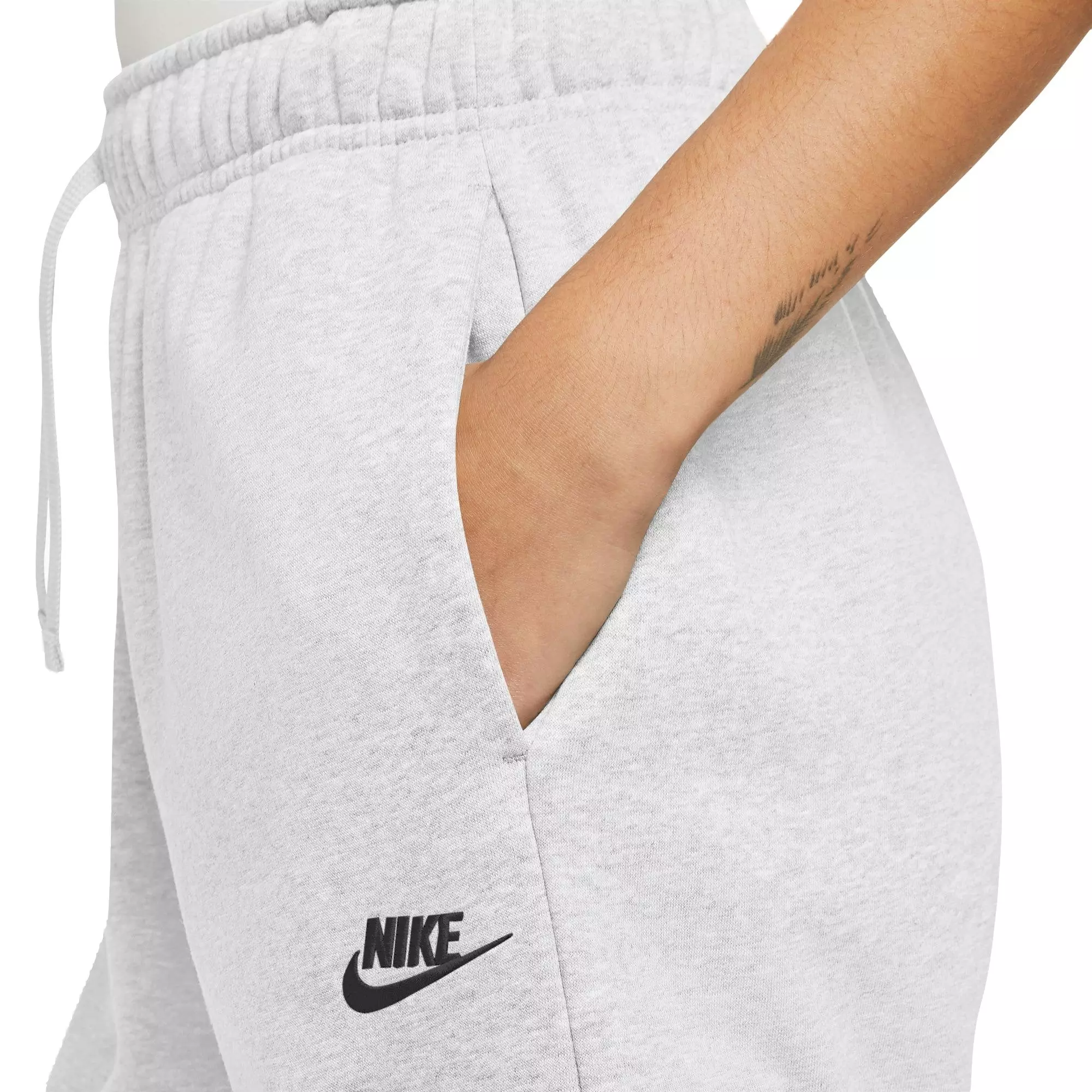 Nike Women's Club Cargo Fleece Pant - Birch - OFF-WHITE