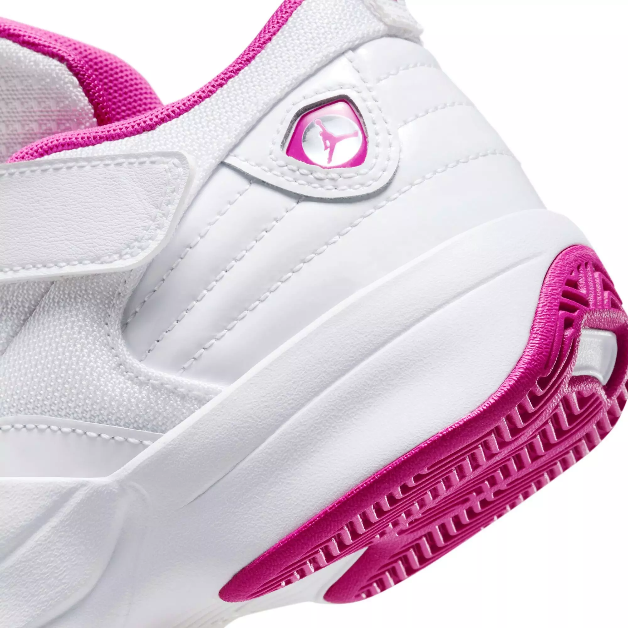 Jordan Max Aura 6 "White/Fire Pink" Preschool Girls' Shoe - WHITE/PINK