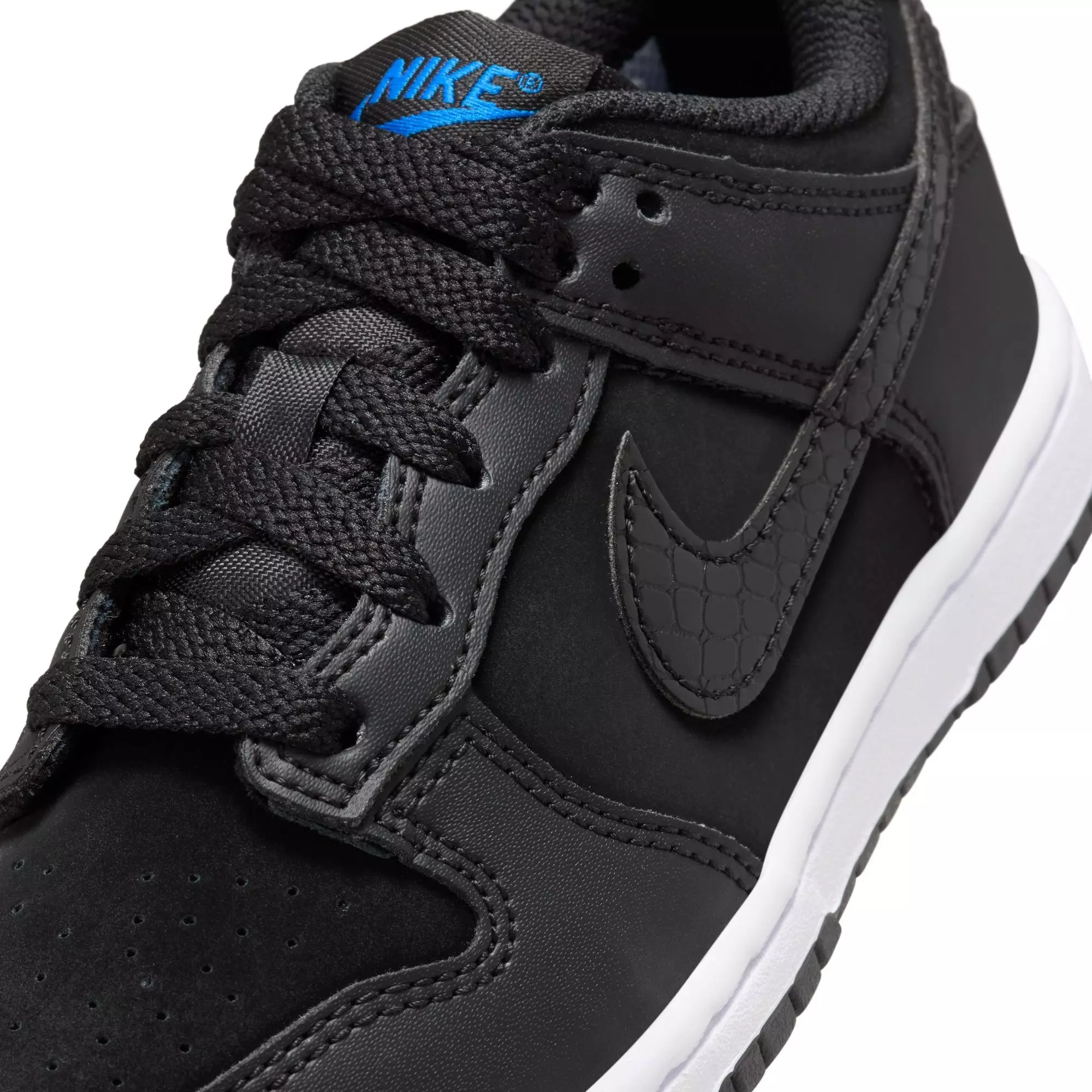 Nike Dunk Low SE "Black/White/Game Royal" Preschool Kids' Shoe - BLACK/WHITE