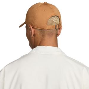 Nike Club Unstructured Futura Wash Cap-Beige