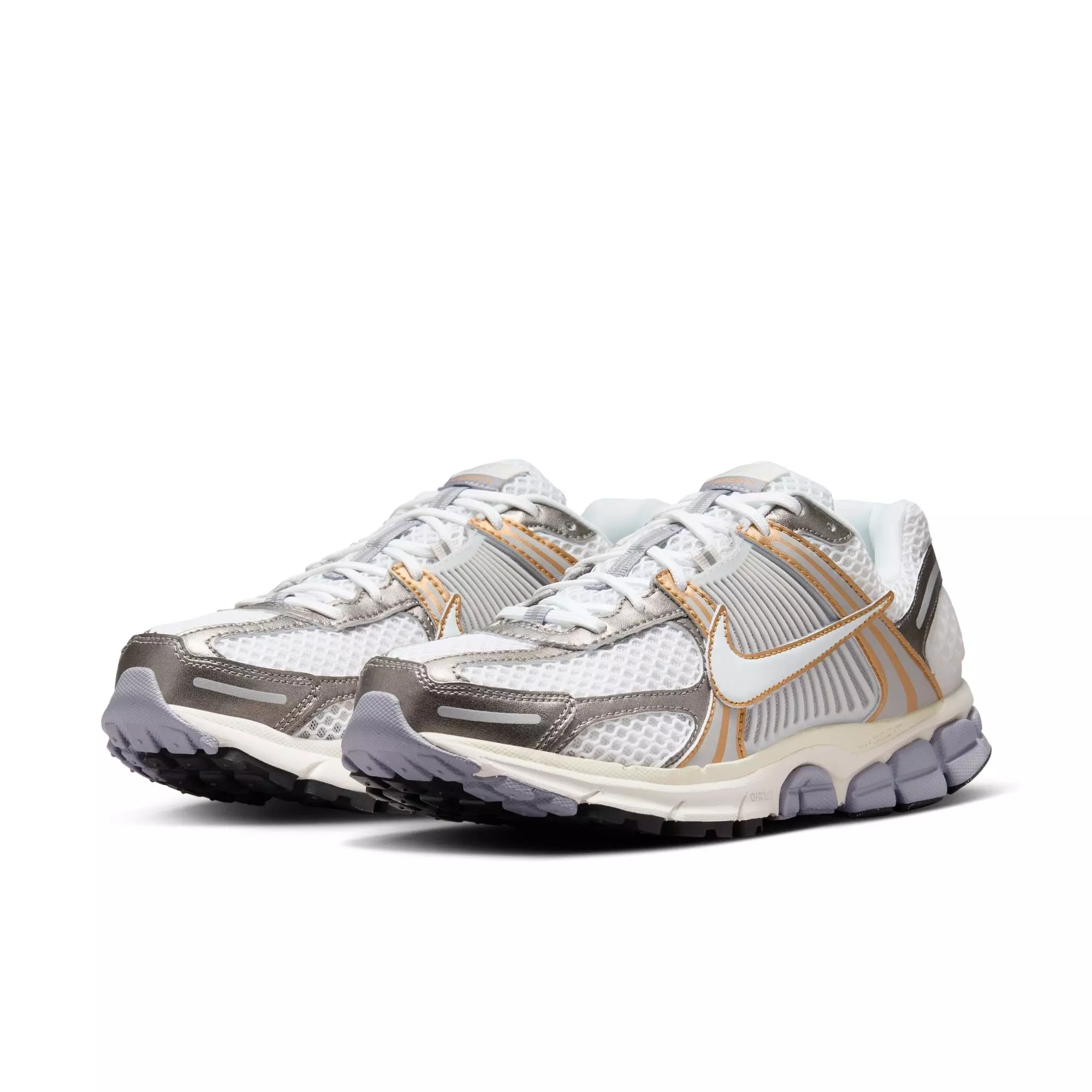 Nike Zoom Vomero 5 "Platinum Tint/White/MTLC Pewter" Men's Shoe - WHITE/BLACK/GREY
