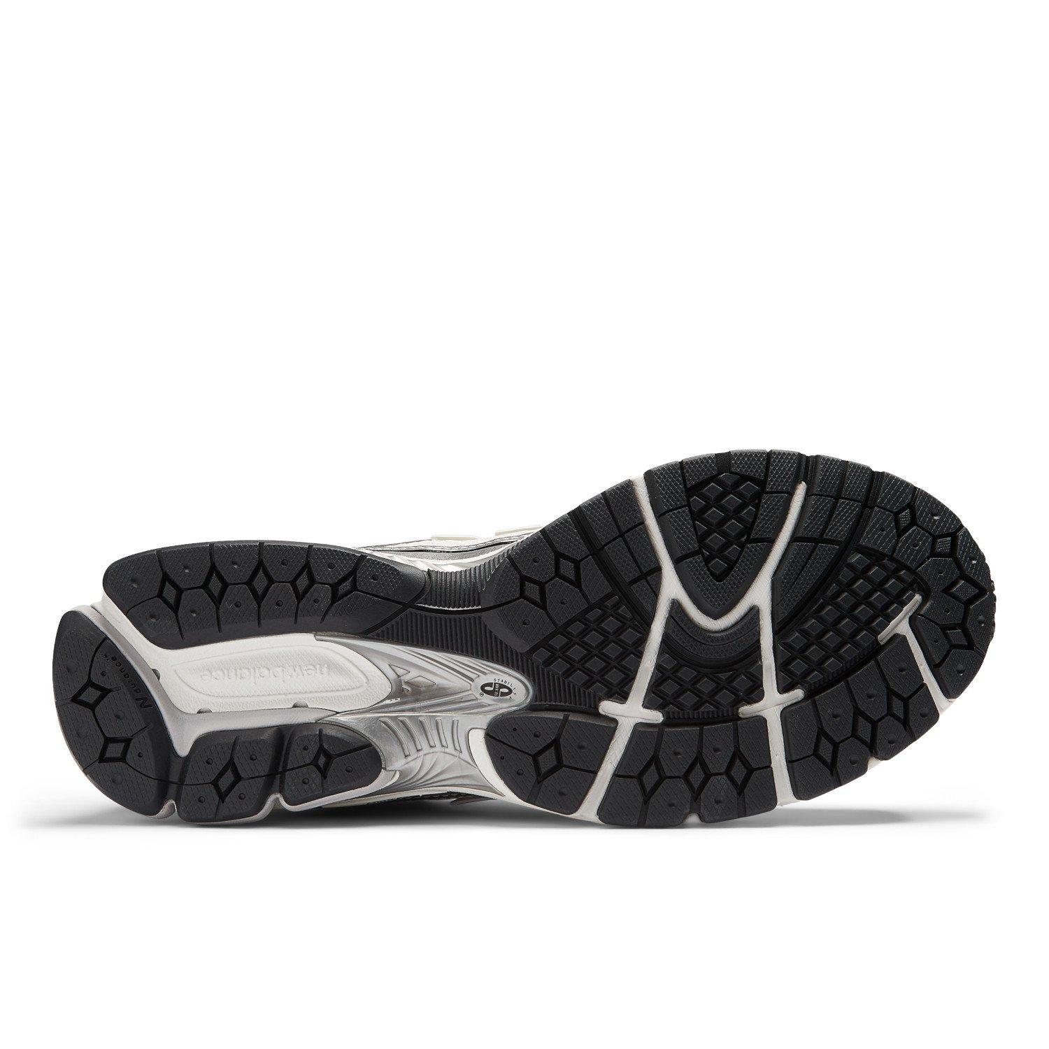 New Balance 1906 "Silver/Black" Men's Shoe - SILVER/BLACK Thumbnail View 12