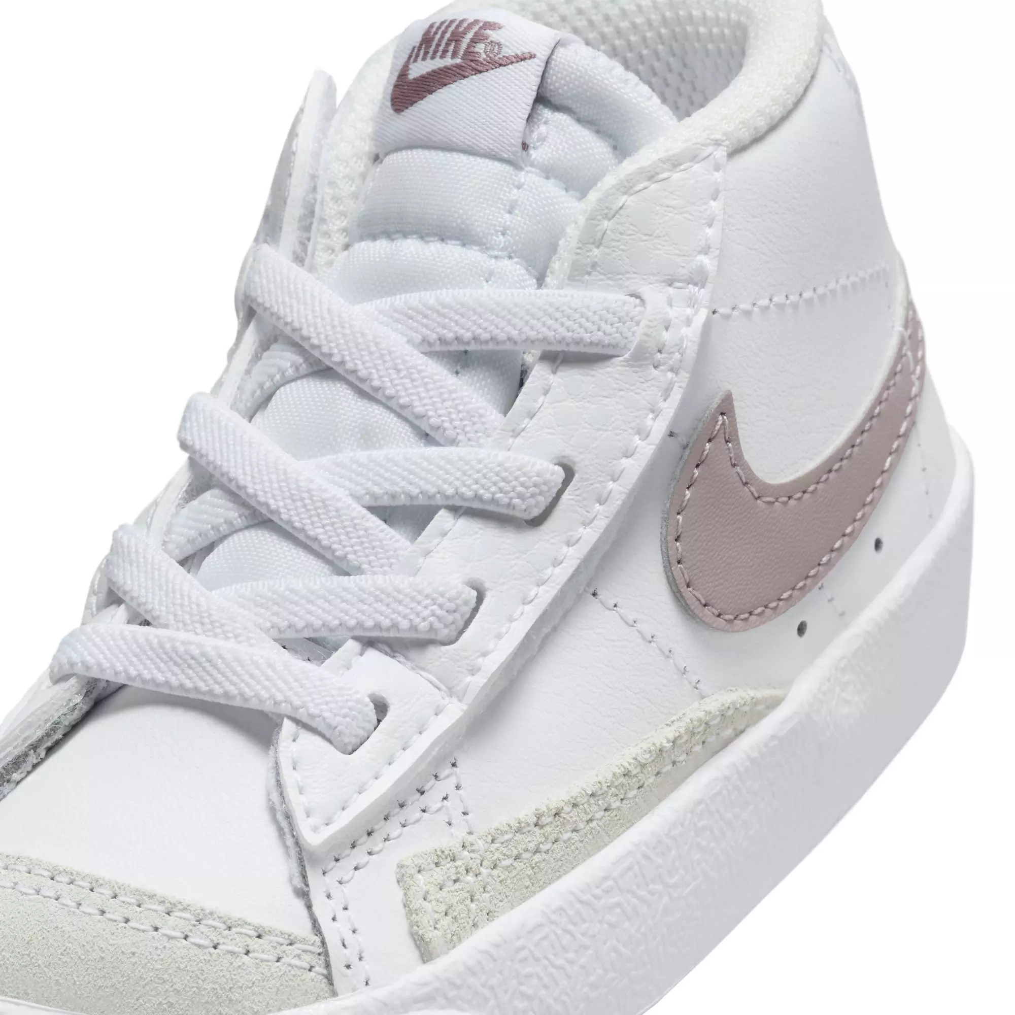 Nike Blazer Mid '77 "White/Lt Violet Ore/Phantom" Toddler Girls' Shoe - WHITE/PURPLE