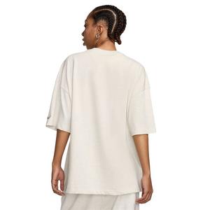 Nike Women's Sportswear Essential Oversized Tee