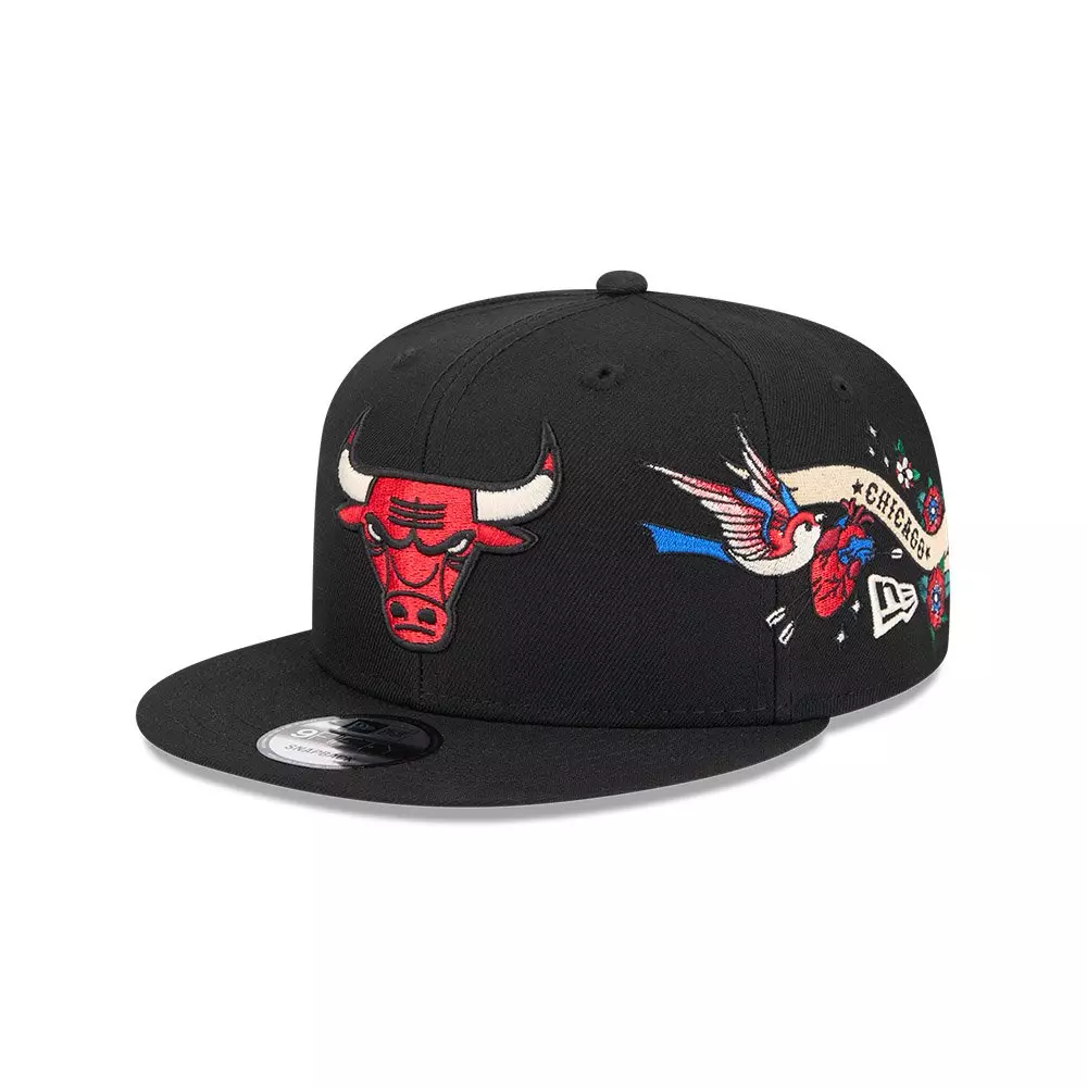 New Era NBA Chicago Bulls City Art Snapback Hat - BLACK