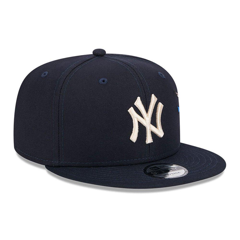 New Era MLB New York Yankees City Art Snapback Hat