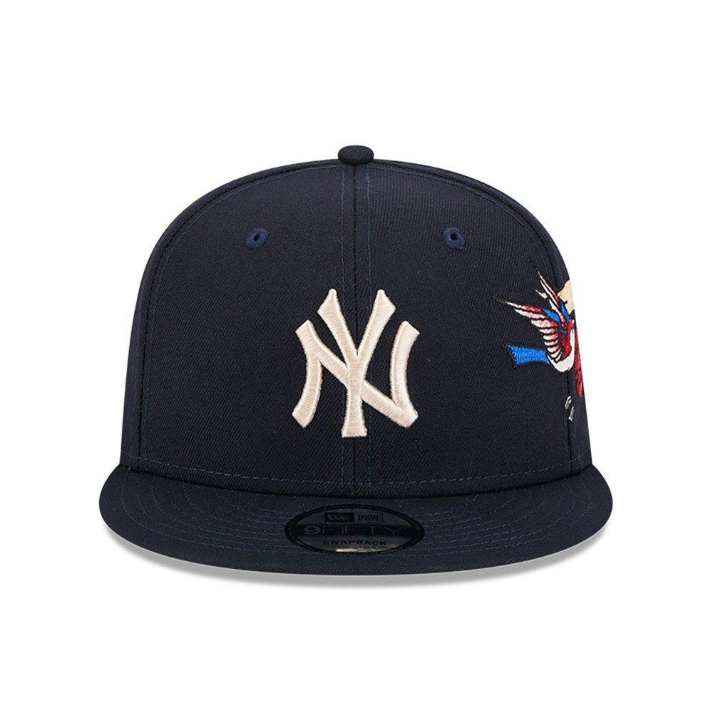 New Era MLB New York Yankees City Art Snapback Hat