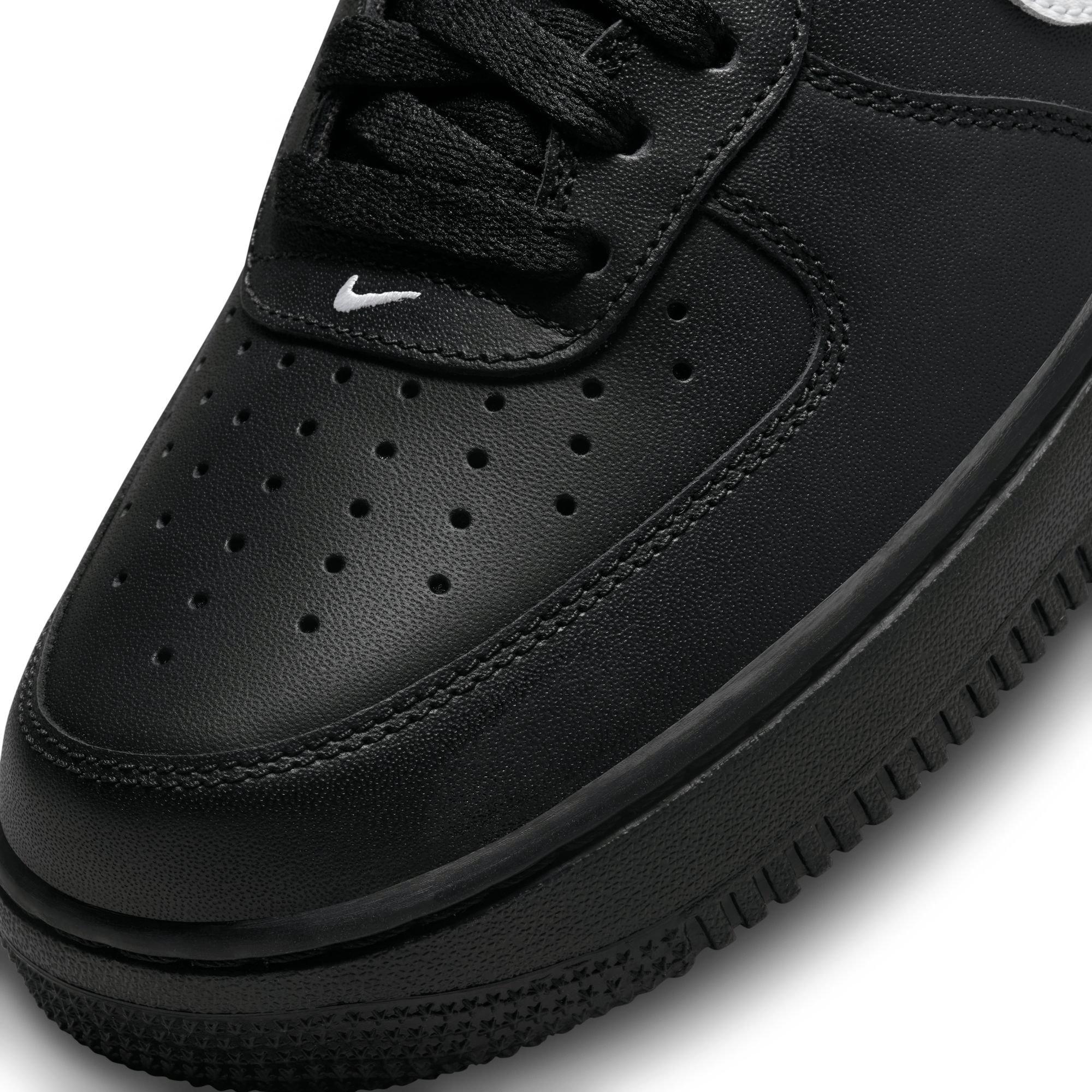 Nike Air Force 1 '07 "Black/White" Men's Shoe - BLACK/WHITE Thumbnail View 9