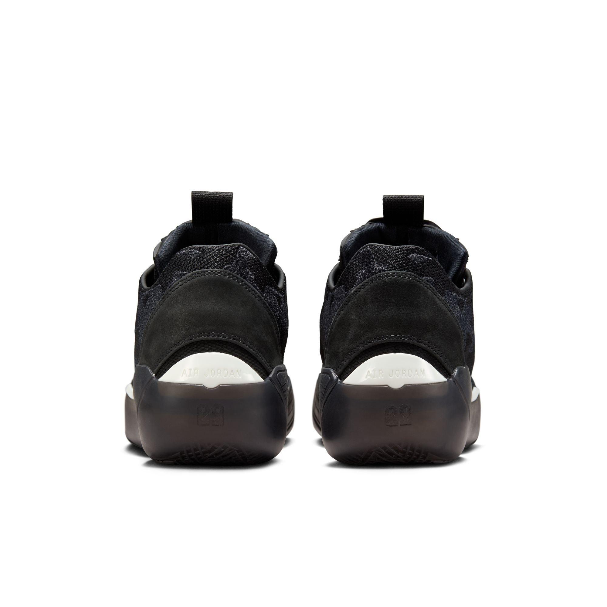 Jordan XXXIX "Lumier" Men's Basketball Shoe - BLACK/SAIL Thumbnail View 11