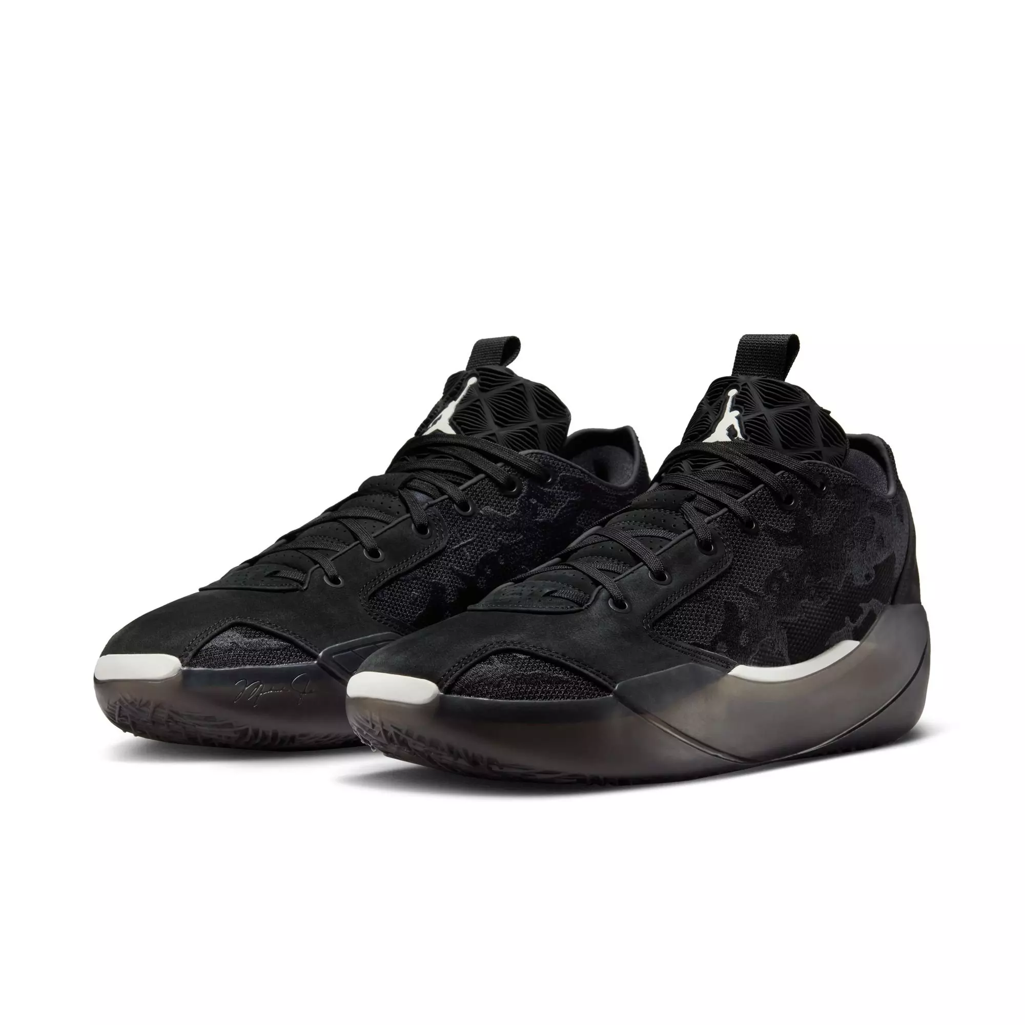 Jordan XXXIX "Lumier" Men's Basketball Shoe - BLACK/SAIL