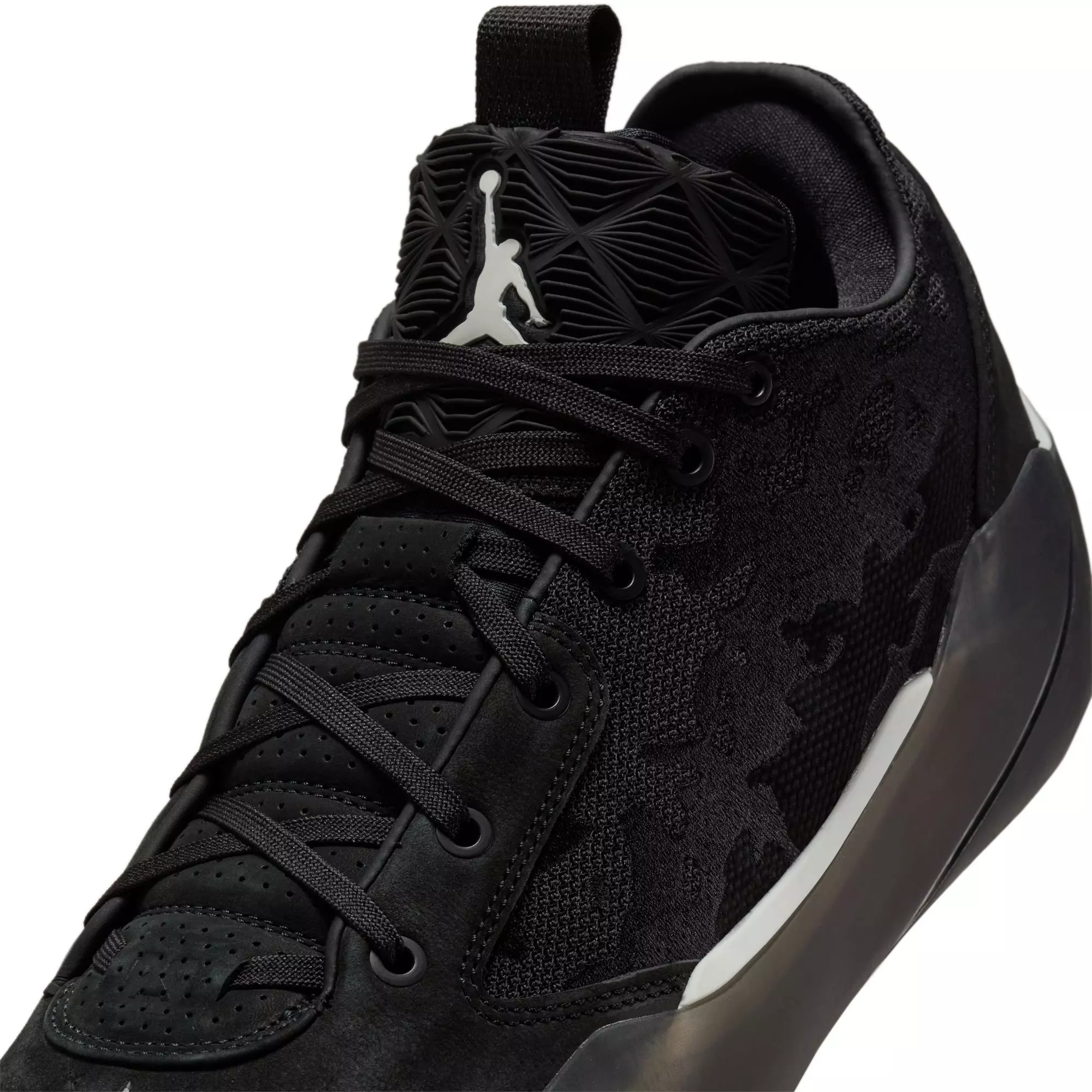 Jordan XXXIX "Lumier" Men's Basketball Shoe - BLACK/SAIL